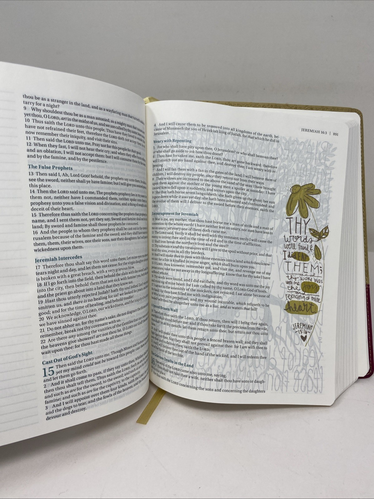 KJV Beautiful Word Bible Italian Duo-tone Tan Pink (Journaling Note Wide Margin)