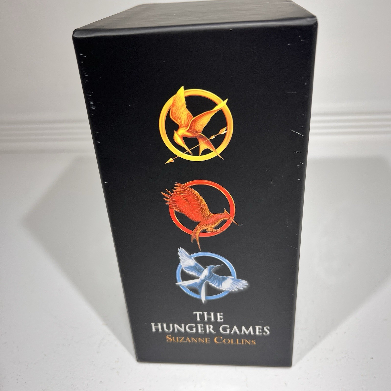 The Hunger Games Trilogy Boxset Suzanne Collins Paperback 3 Book Set Scholastic