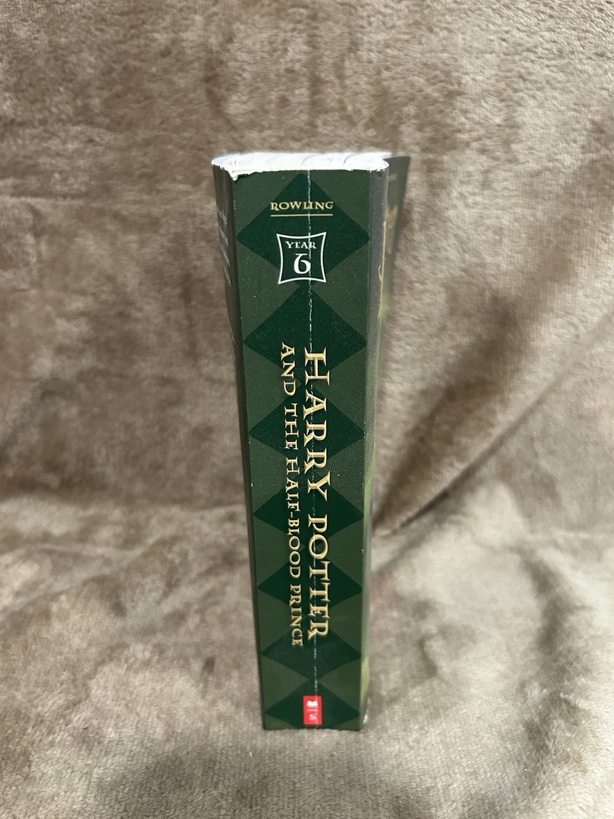 Harry Potter 5 Book Set 1-4, 6-7 Slightly Creased Slightly Withered