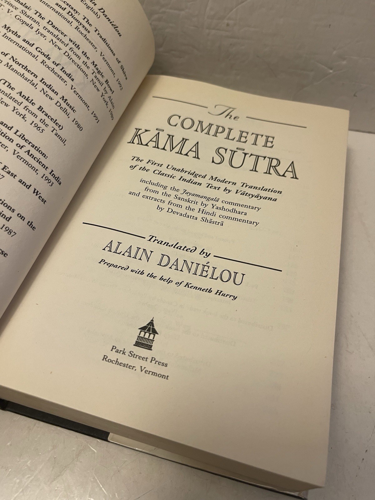 The Complete Kama Sutra Unabridged 1994 Hardcover Dust Jacket Vintage