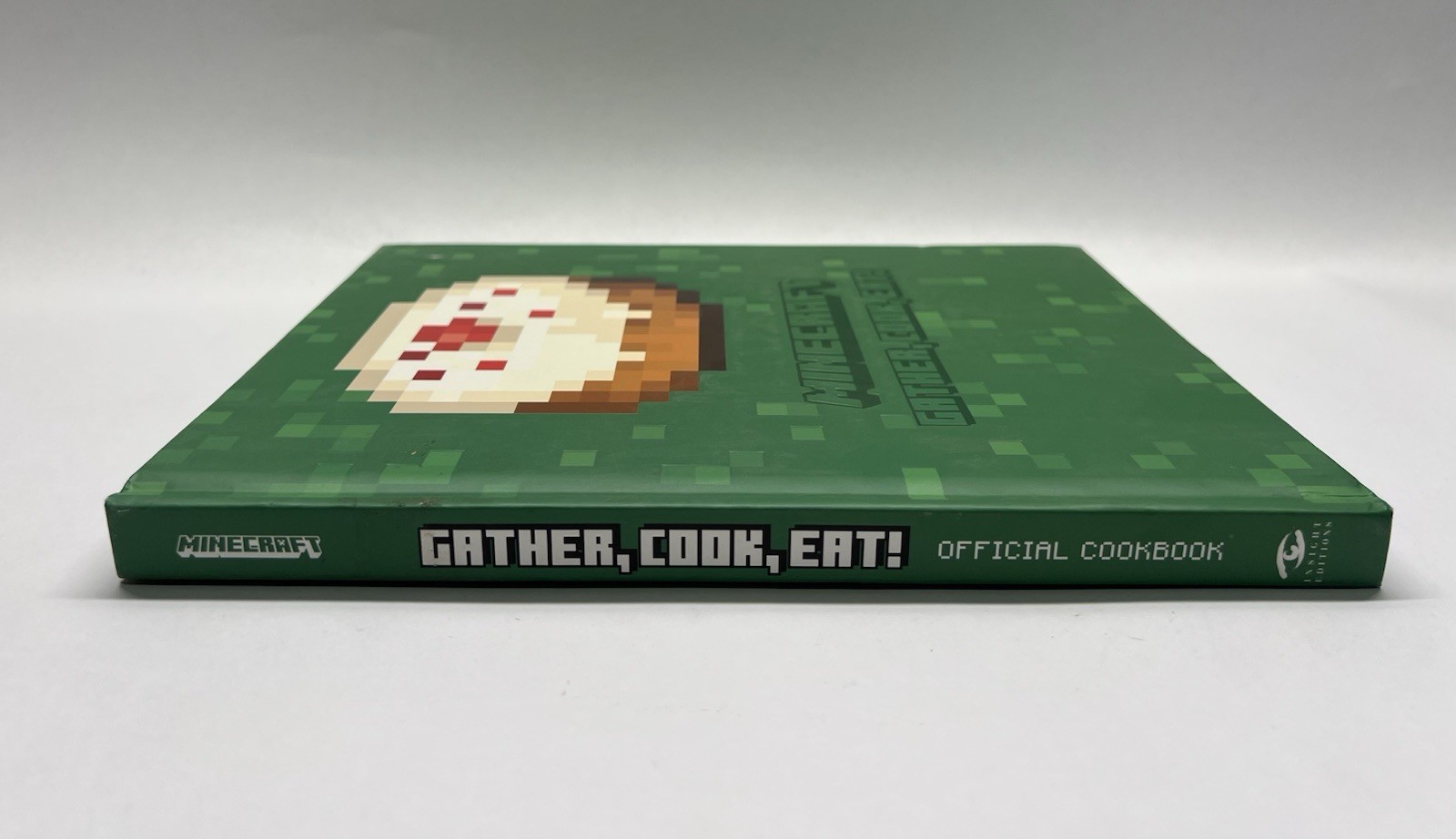 Minecraft Gather, Cook. Eat! Cookbook By Tara Theoharis