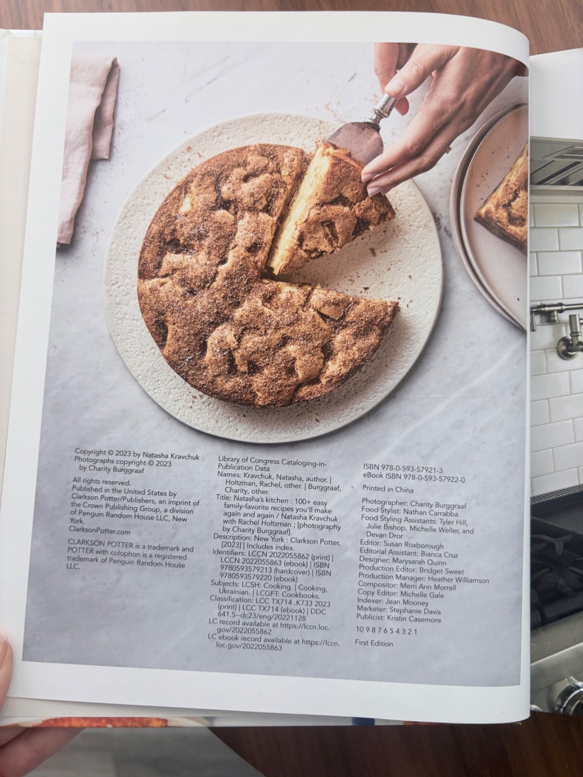 Natasha’s Kitchen : 100+ Easy Family-Favorite Recipes Natasha Kravchuk Cookbook