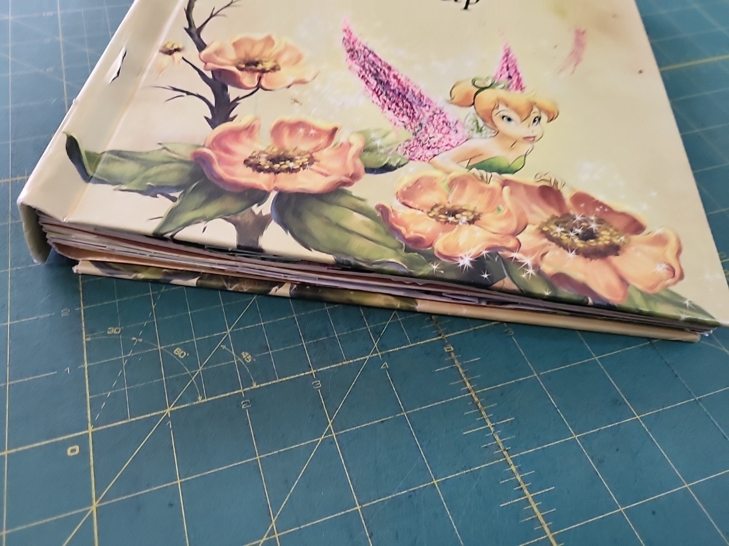 Pixie Hollow Pop-Up by Kitty Richards and Disney Books 2007 Hc “SEE PHOTOS”