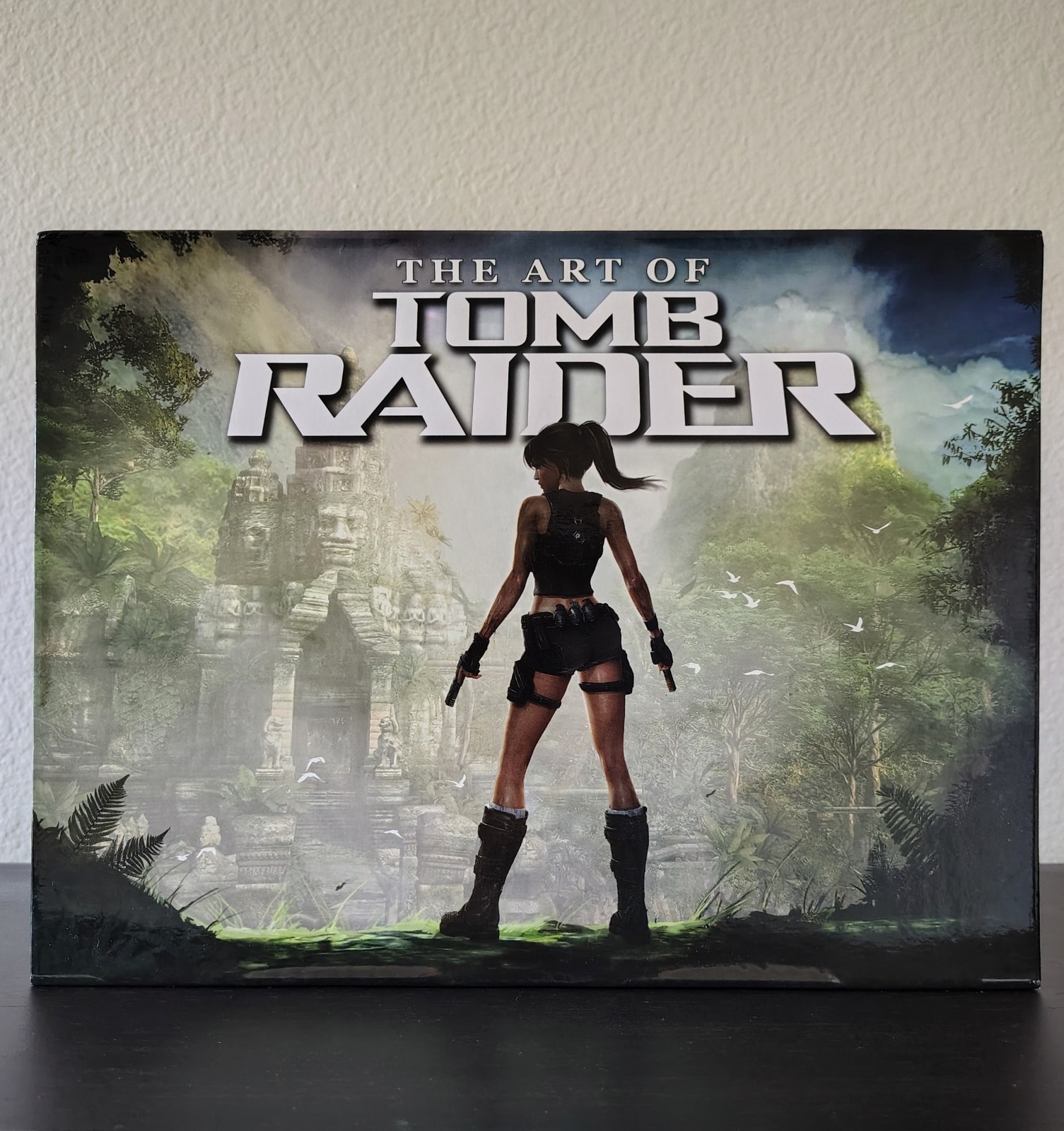 Art of Tomb Raider Hardcover Collection by Steffan Schulz and Stan Stice 2010