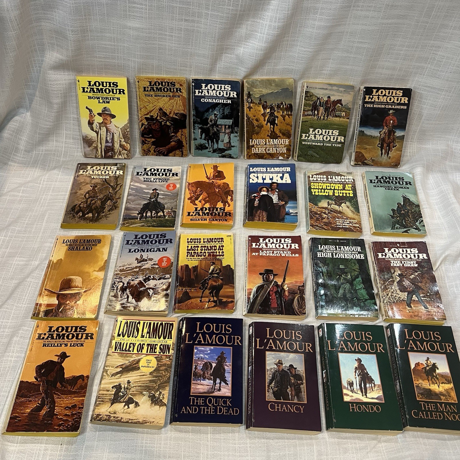Vintage Louis L’Amour LOT of 24 Western Paperback Books
