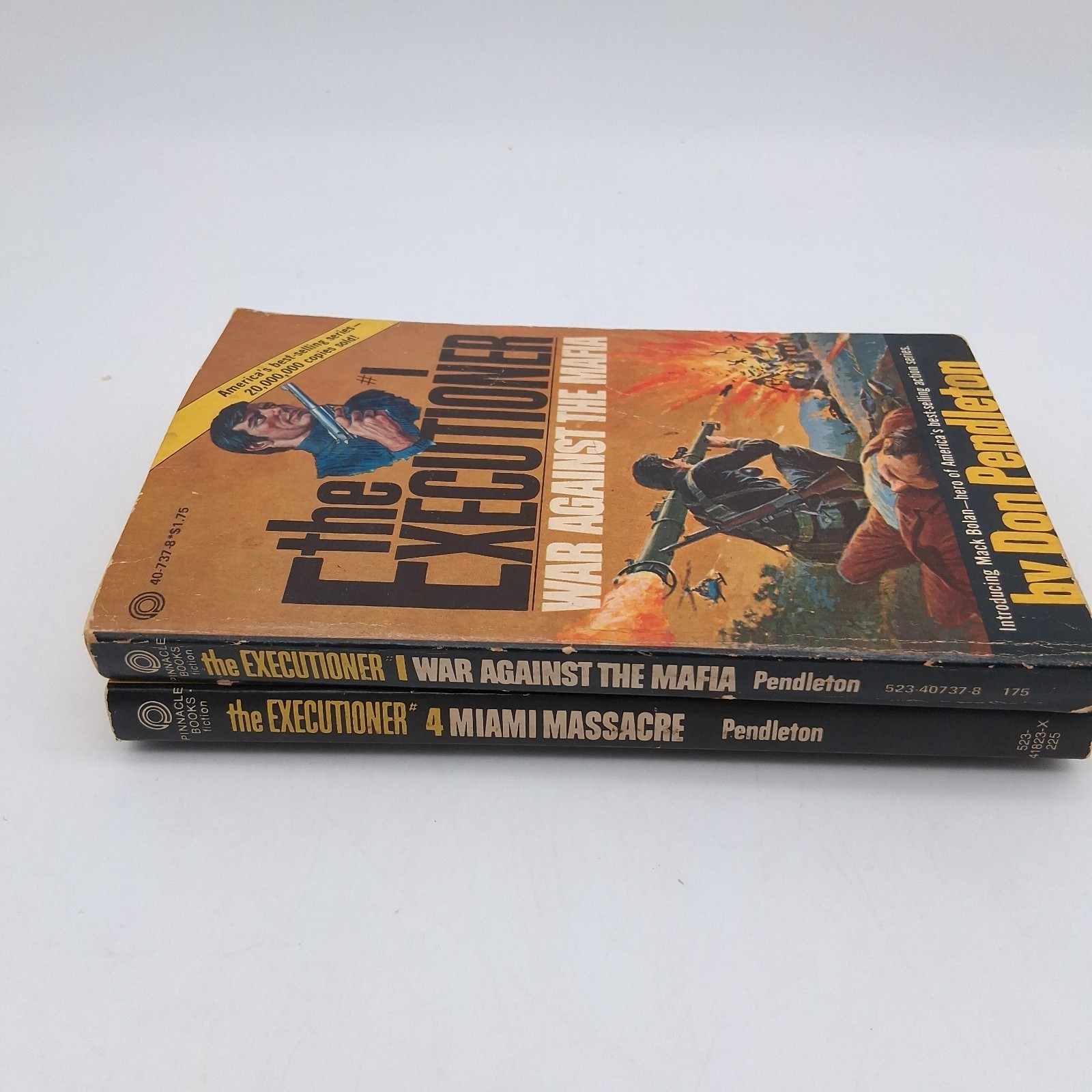 Vintage The Executioner Mack Bolan Books #1 & #4 Don Pendleton Paperbacks Lot
