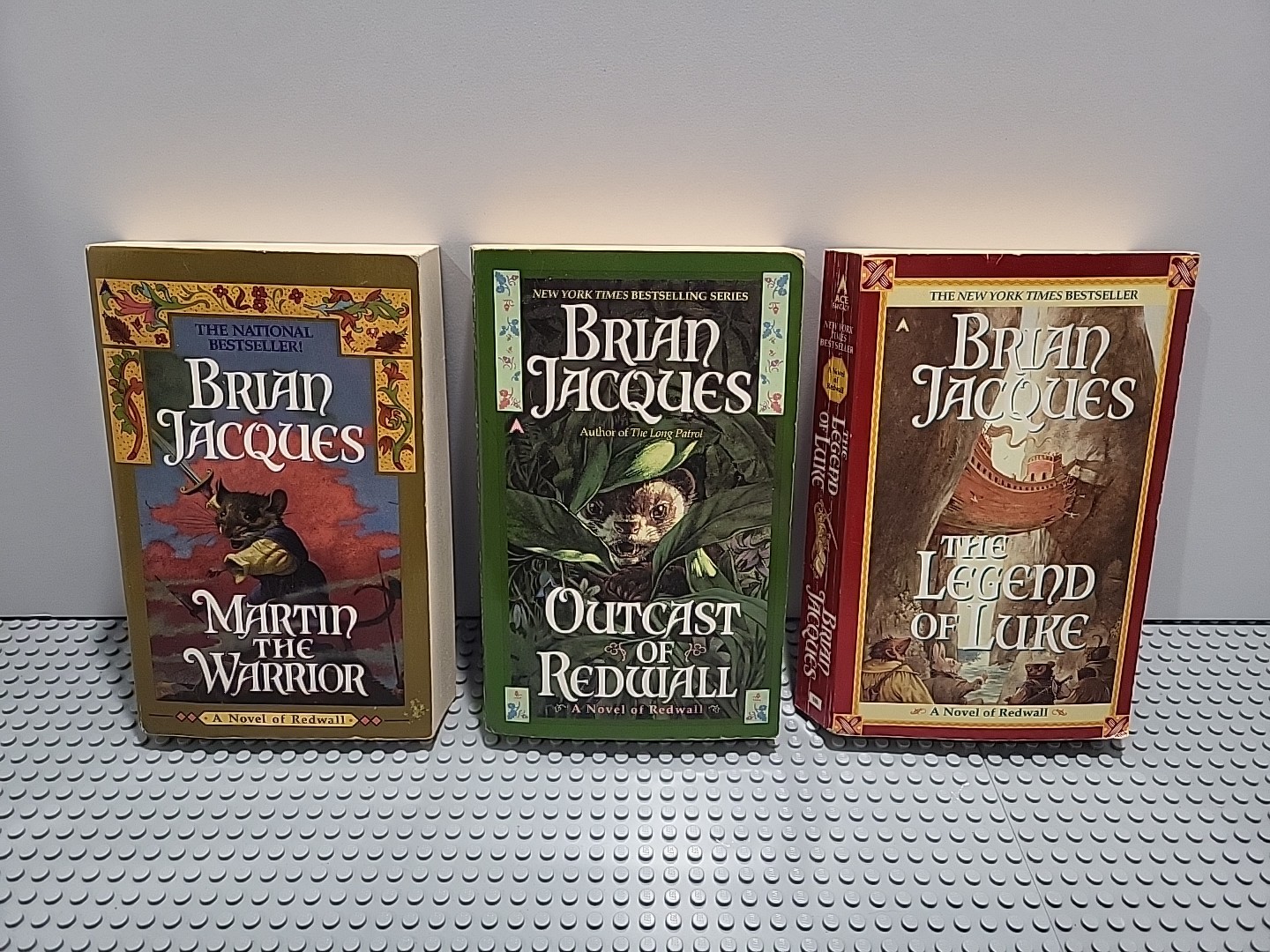 Lot of 3 REDWALL Novels by Brian Jacques Martin Legend Of Luke Outcast