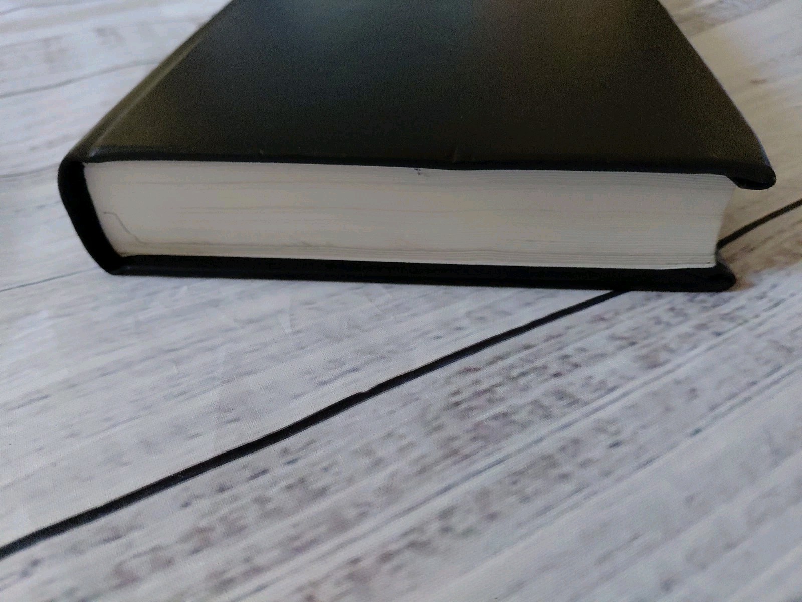 LSB Holy Bible Black Hardcover: Legacy Standard Bible 2 Column Verse By Verse