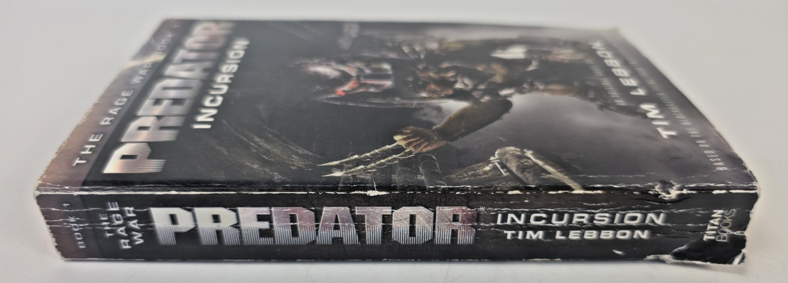 The Rage War 1-2: Predator Incursion & Alien Invasion by Tim Lebbon Titan Books