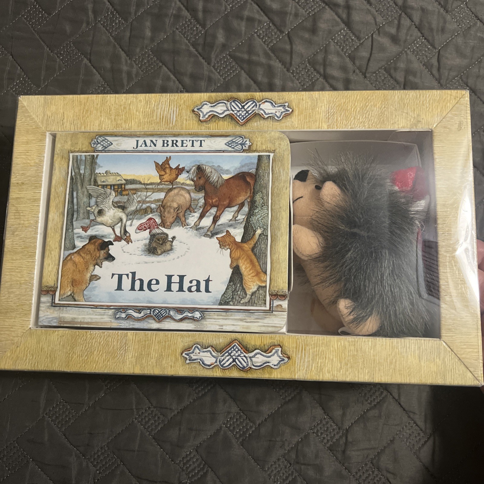 VTG Jan Brett The Hat Book and Hedgehog Plush Toy Boxed Set Gift Edition NEW