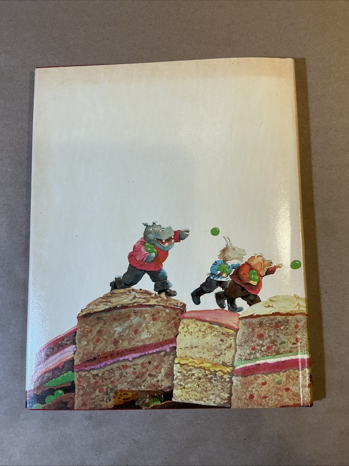 1974 1st Edition Of “War And Peas” Michael Foreman INV-AD45G