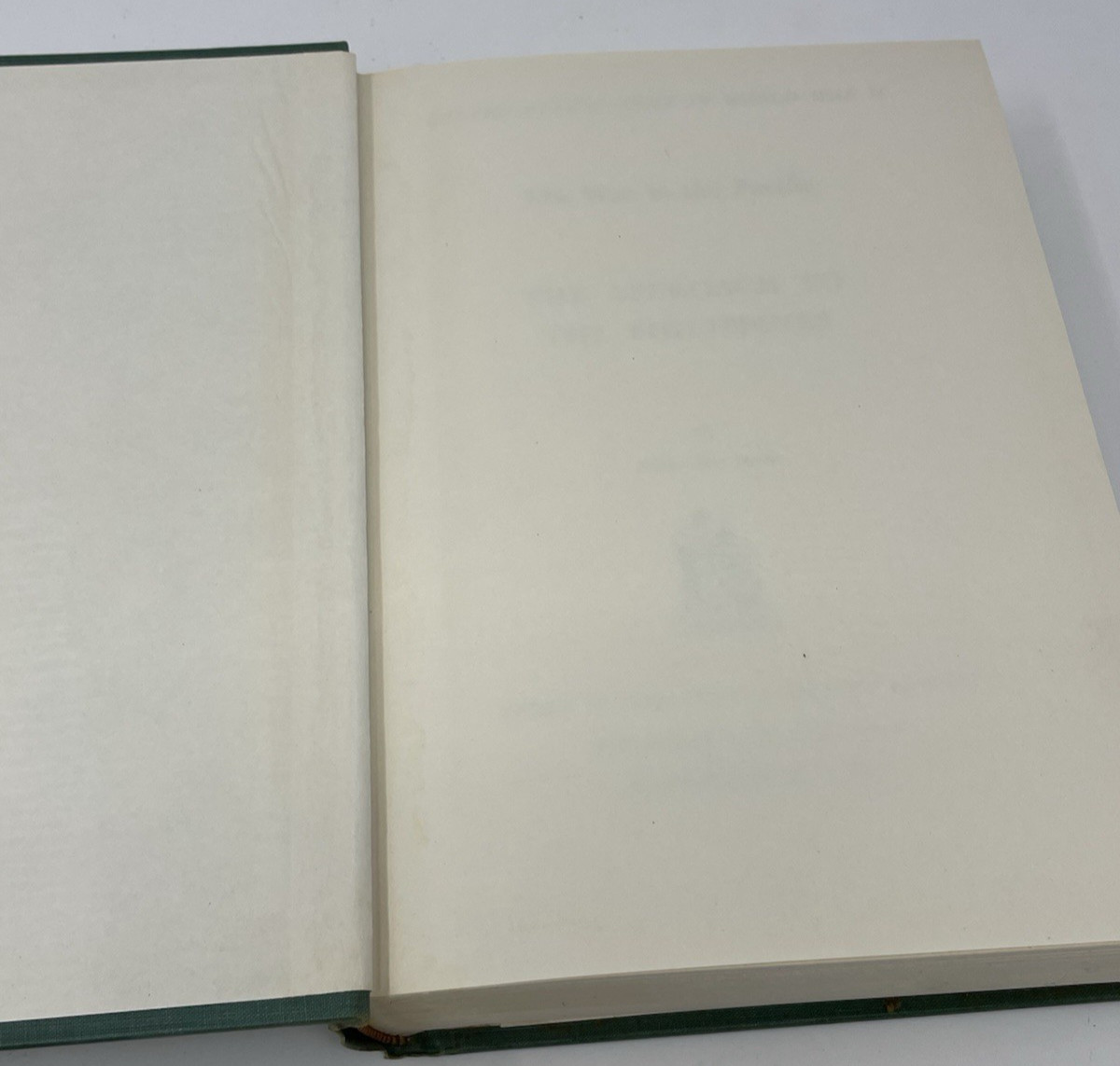US Army in WWII War Pacific Approach To Philippines Robert Ross Smith HC Green