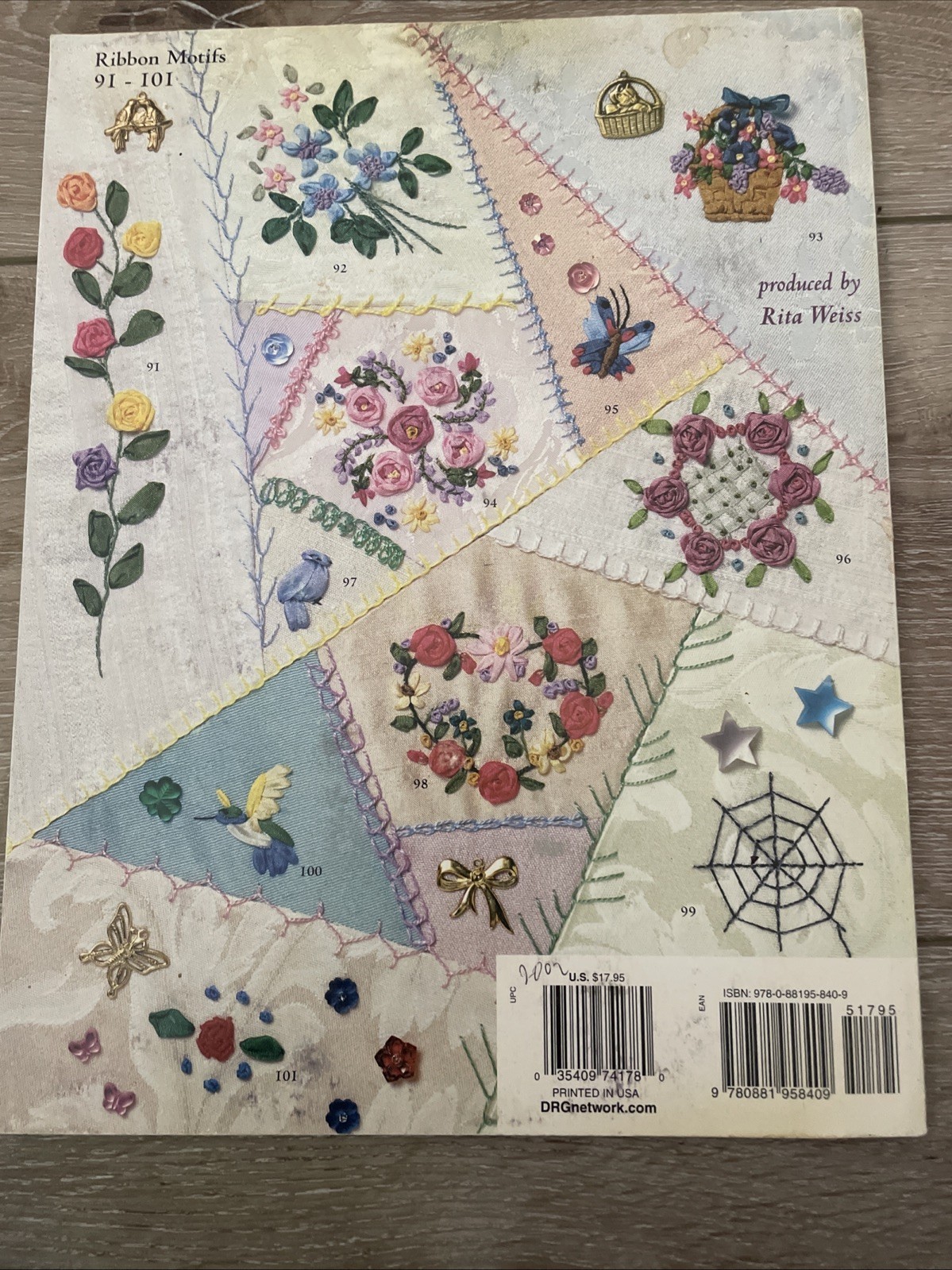 VINTAGE LOT OF 6 QUILTING BOOKS MISC PAPER PATTERNS/BOOKS/INSTRUCTIONS