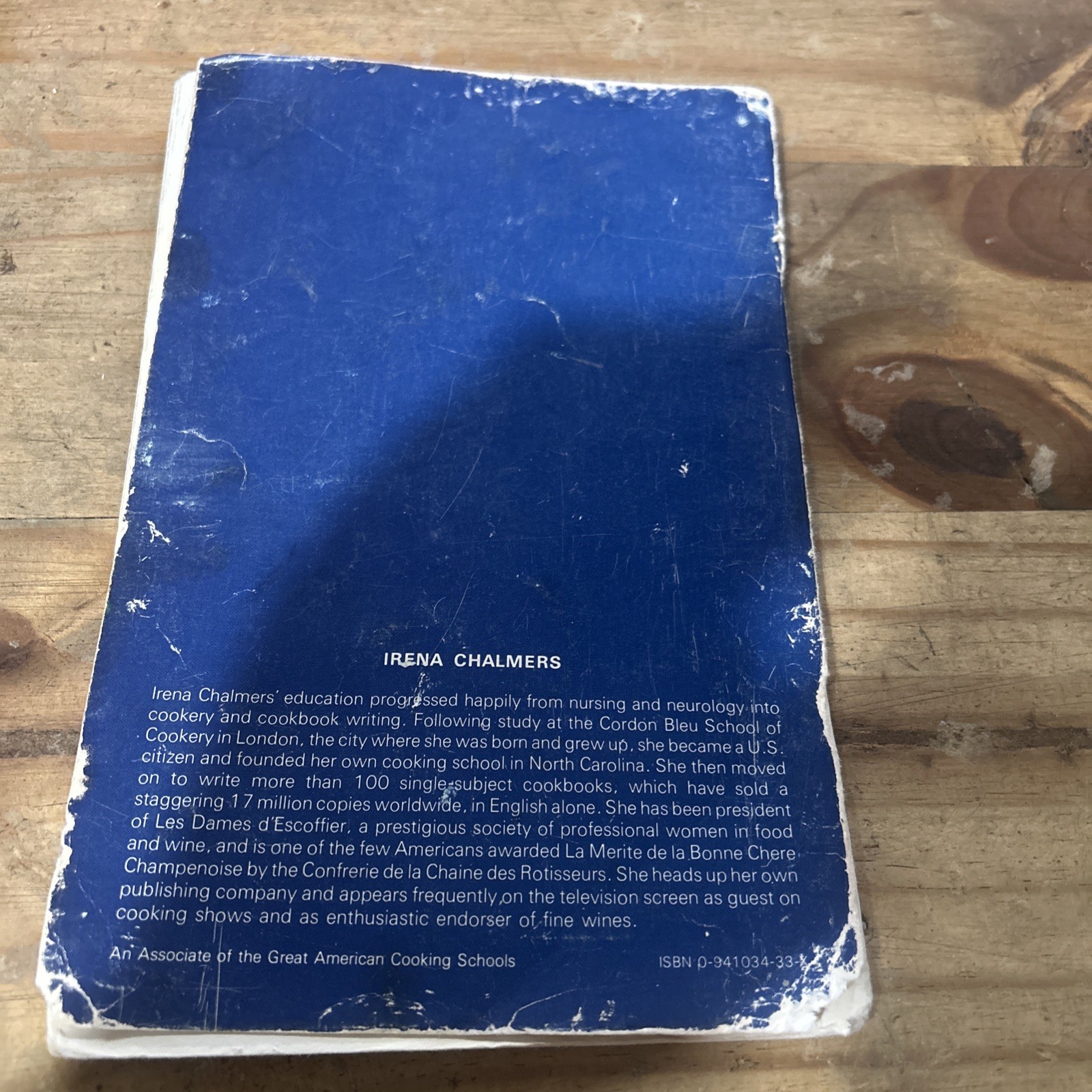 Hardback Book How To Fold Napkins 1982 Irena Chalmers Dinner Fancy Collectible