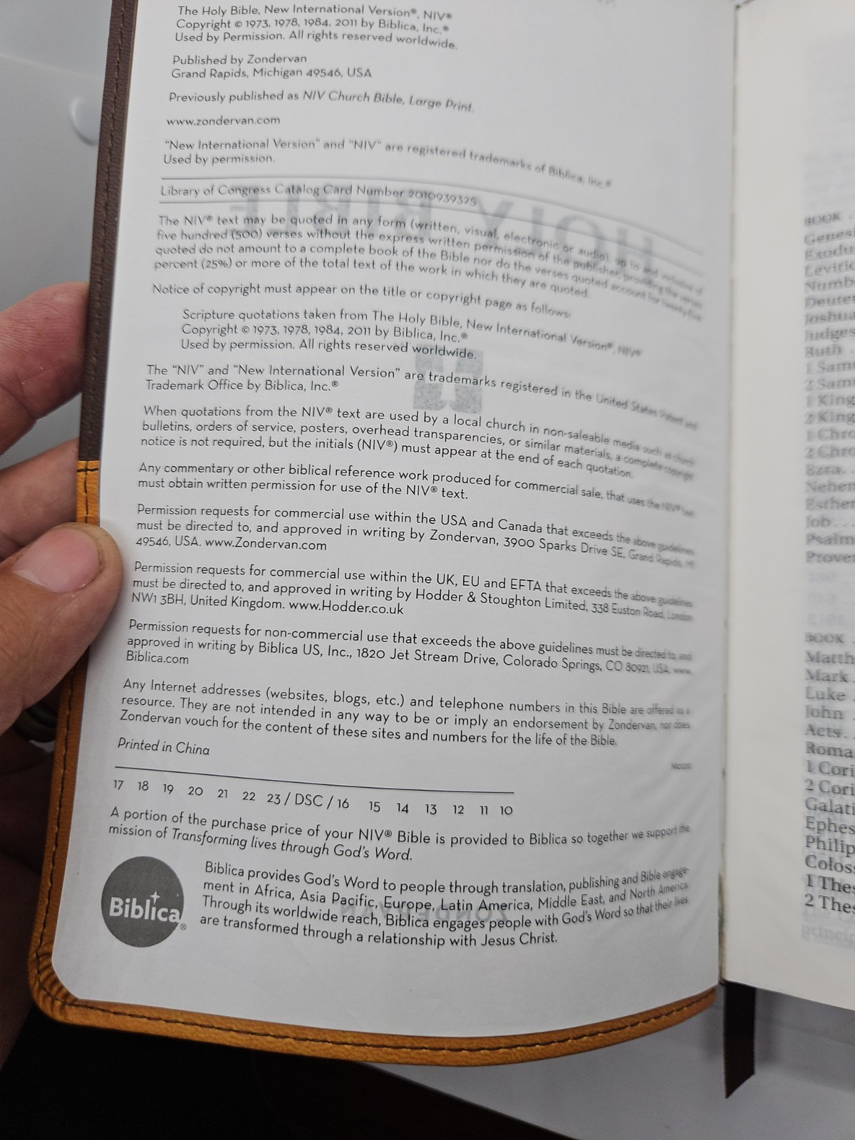 NIV Holy Bible Large Print Zondervan Brown DuoTone Leathersoft 2011