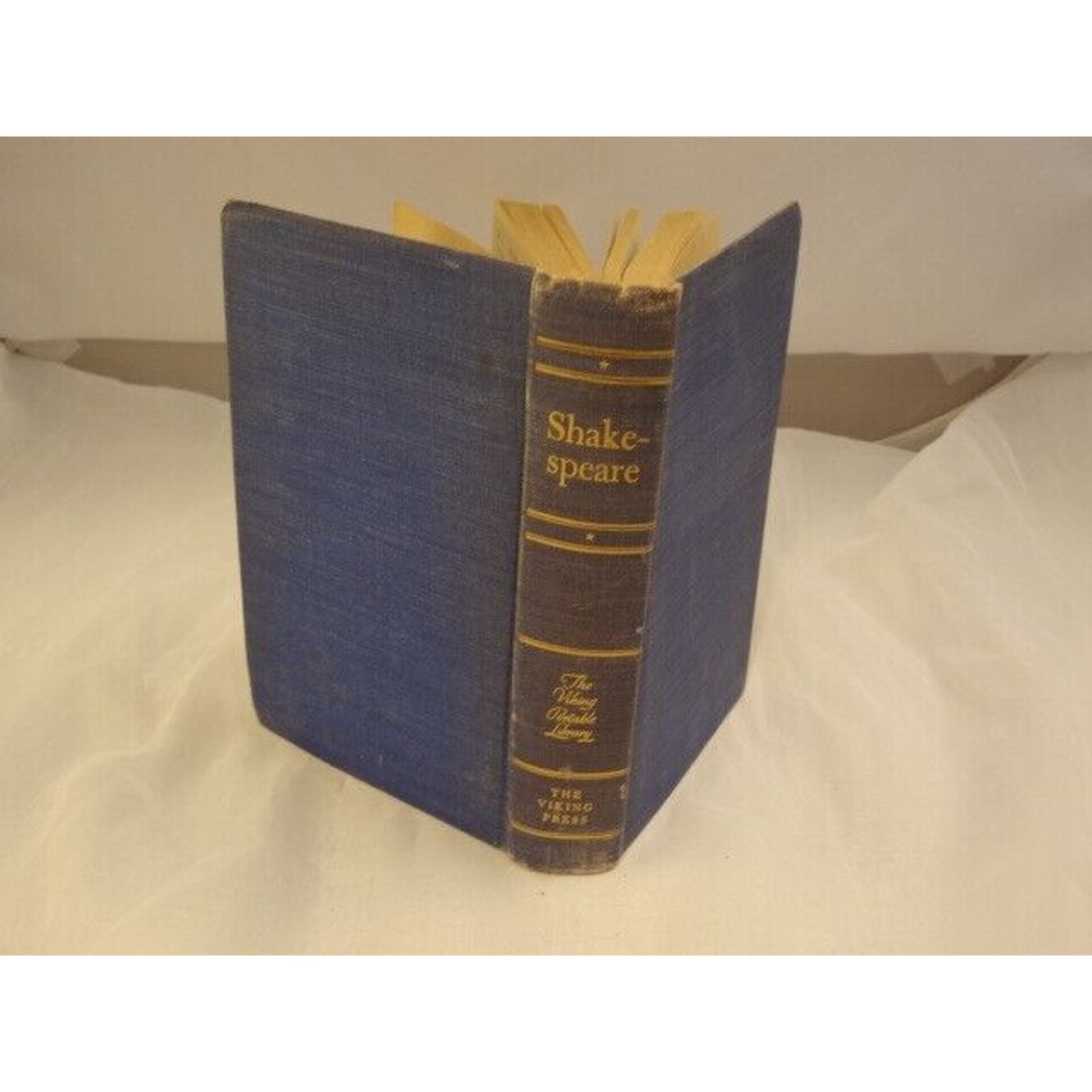 Shakespeare The Viking Portable Library Hardcover 1944