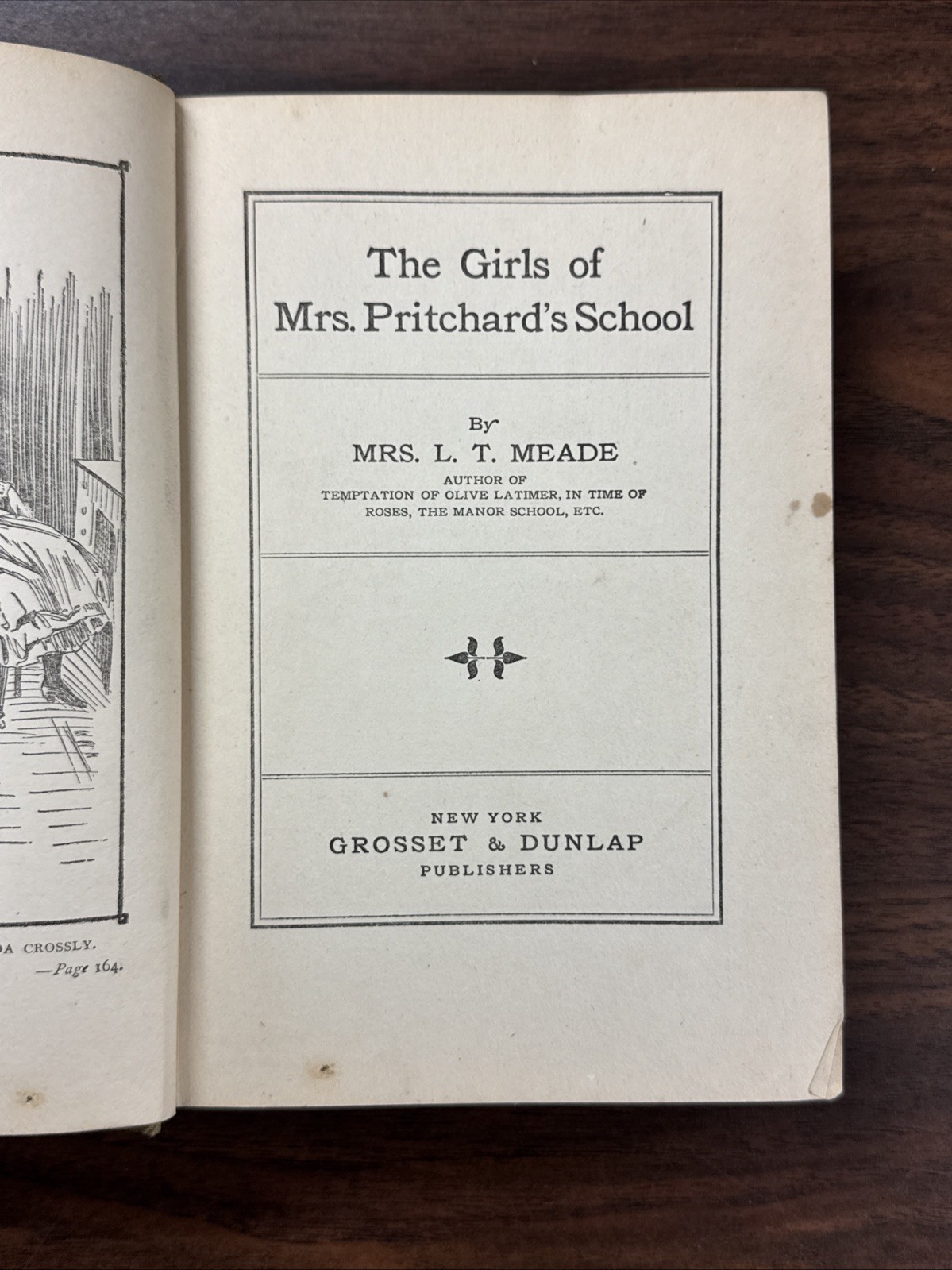 Girls of Mrs. Pritchard’s school By Mrs. L. T. Meade 1904