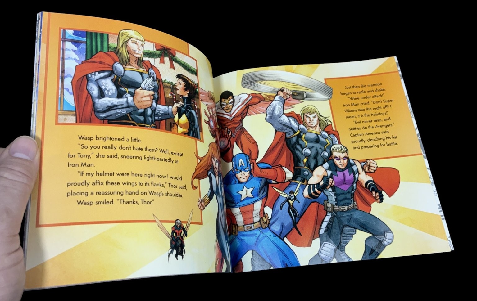 Marvel Avengers Happy Holidays! 2016 Christmas Storybook Gift Tags Disney Press