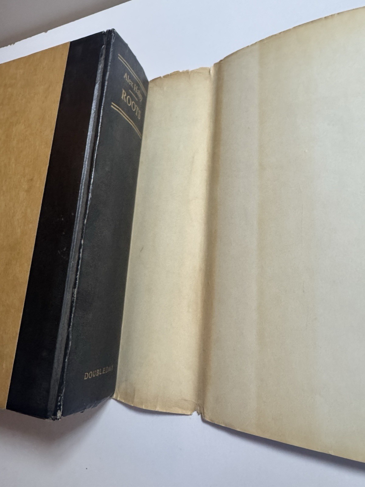Roots Alex Haley 1976 HCDJ Early Edition Doubleday Classic Historical -Free Ship
