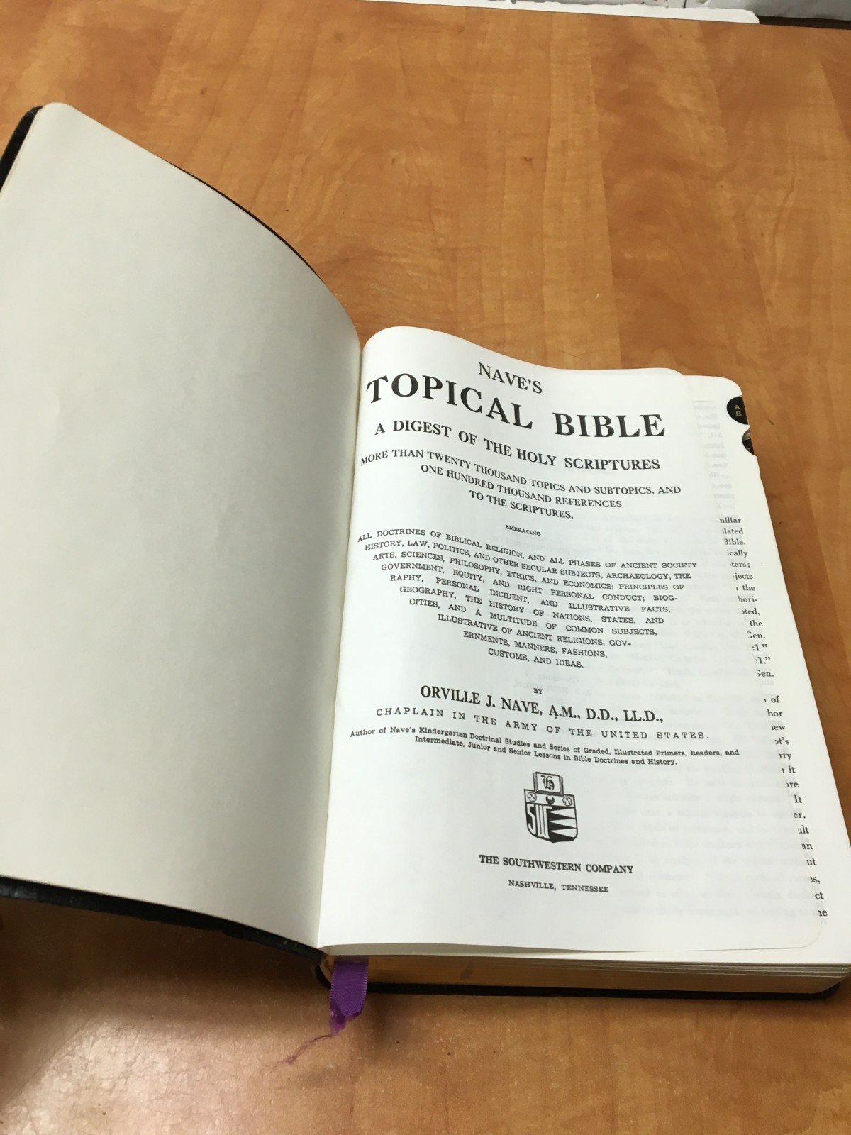 Nave’s Topical Bible Thumb-Indexed Southwestern 1962 Black Imitation Leather AEG