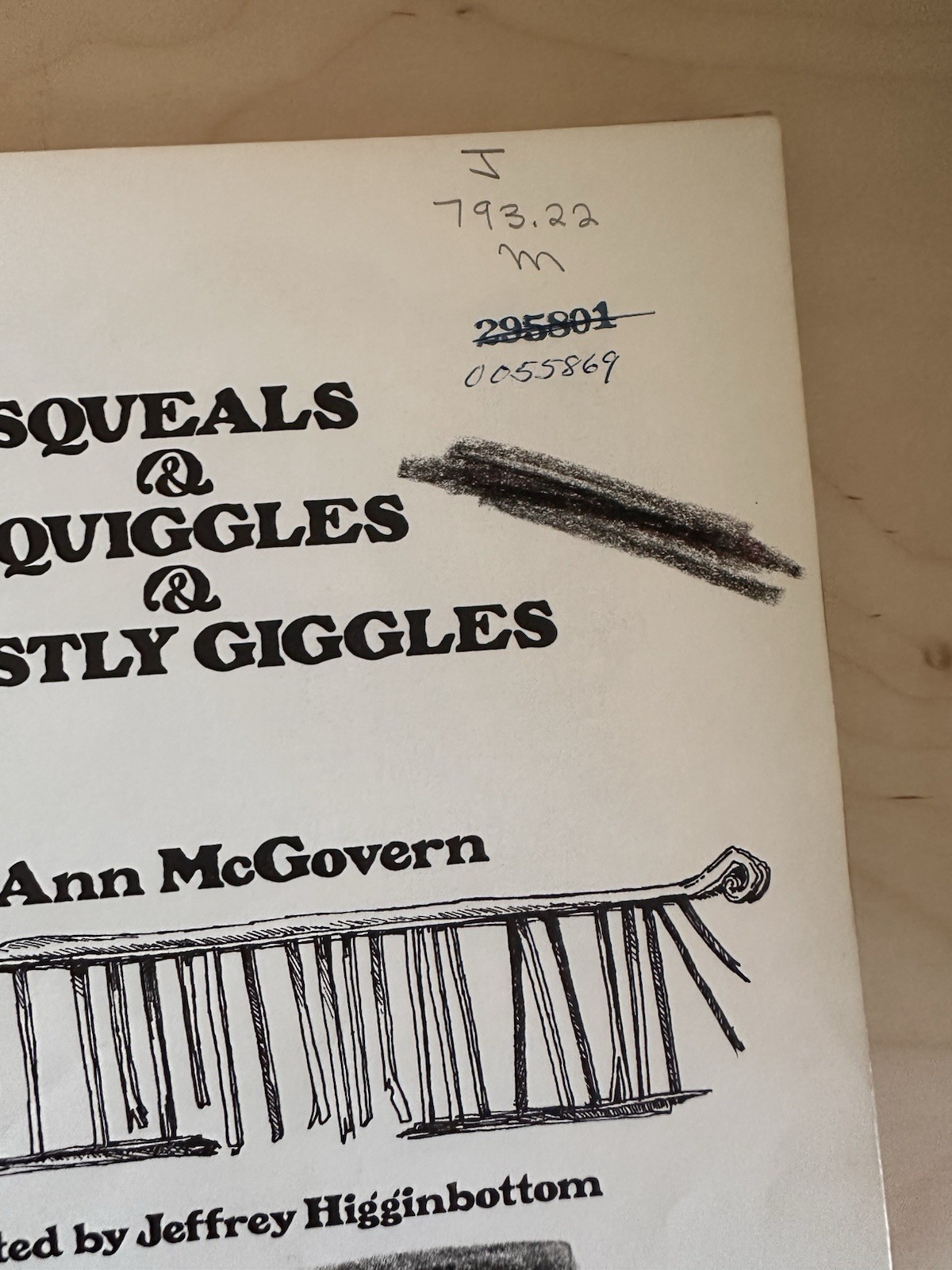 VTG 1973 Squeals Squiggles & Ghostly Giggles HC Ann McGovern Halloween Book