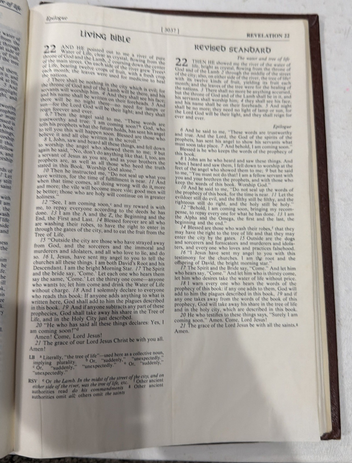 The Layman’s Parallel Bible (1975 Vintage Hardcover, Zondervan) – Clean Text
