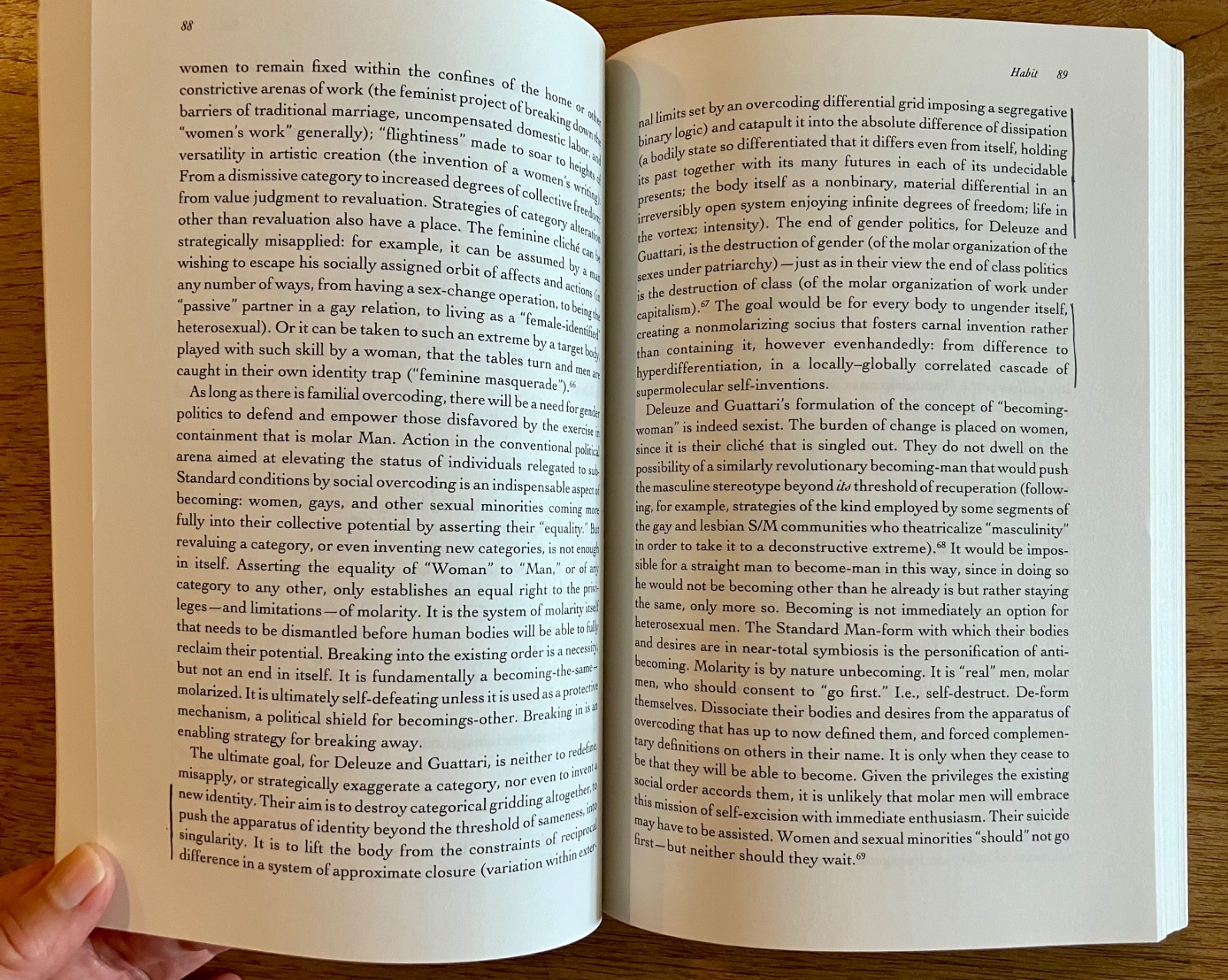 User’s Guide to Capitalism and Schizophrenia: Deleuze & Guattari 1992 PB
