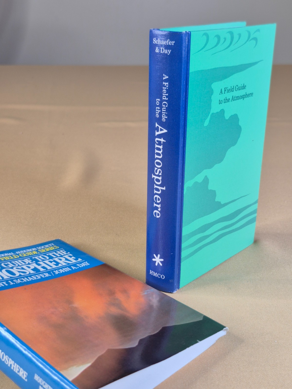A Field Guide to the Atmosphere – Hardcover, Dust Jacket – Peterson Guide Series