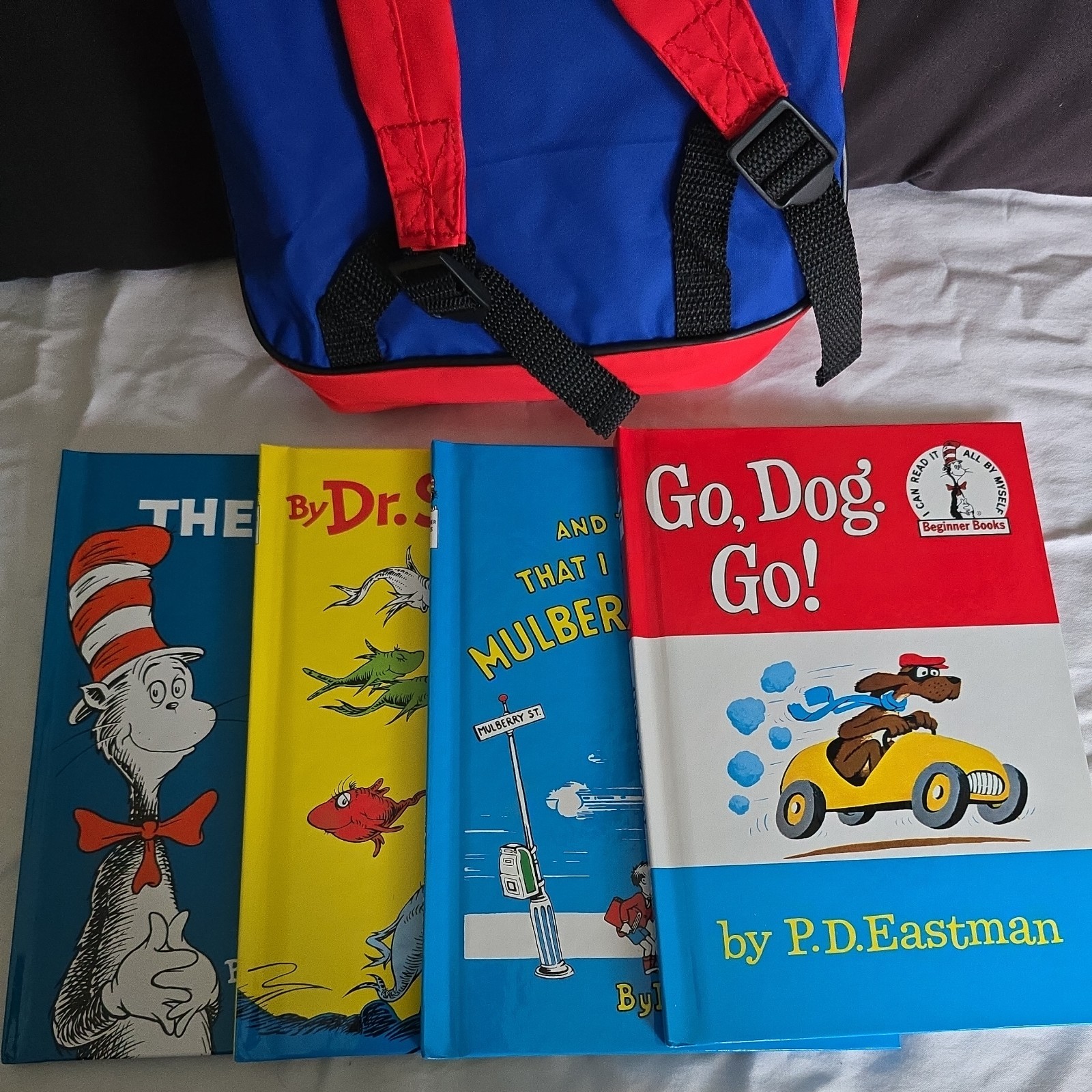 DR. SEUSS Vintage 8 Beginner Books and Bookbag