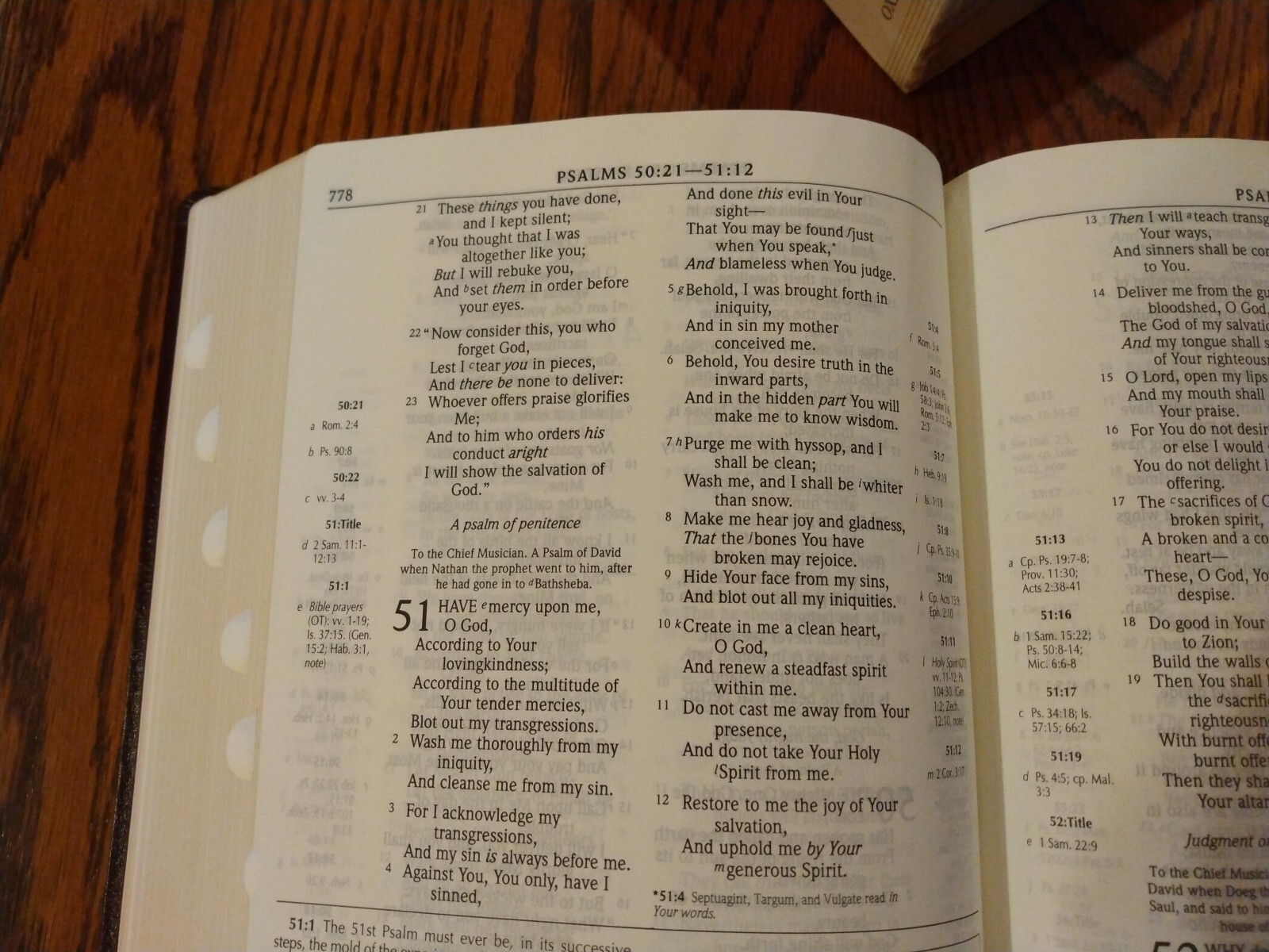 NKJV Scofield Study Bible LARGE PRINT Burgundy Bonded Leather thumb indexed