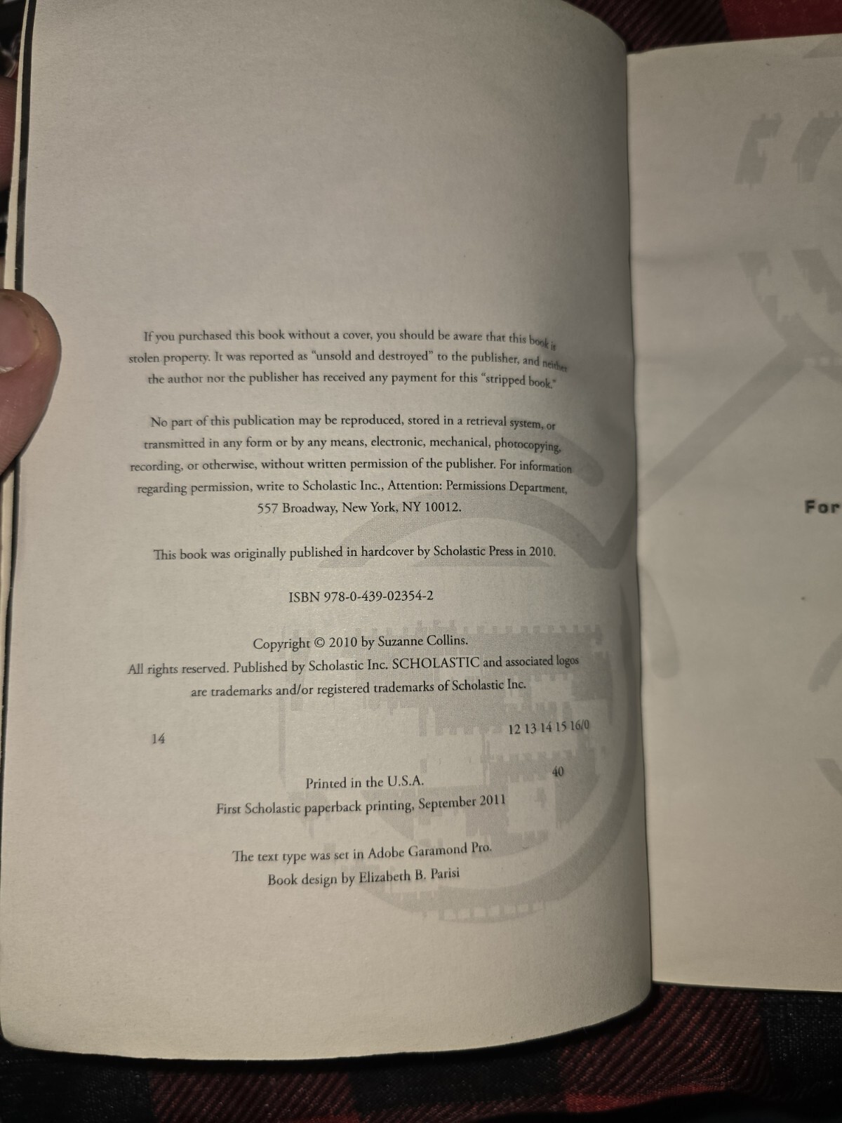 Mockingjay (Hunger Games, Book Three) by Suzanne Collins (2014, Trade Paperback)
