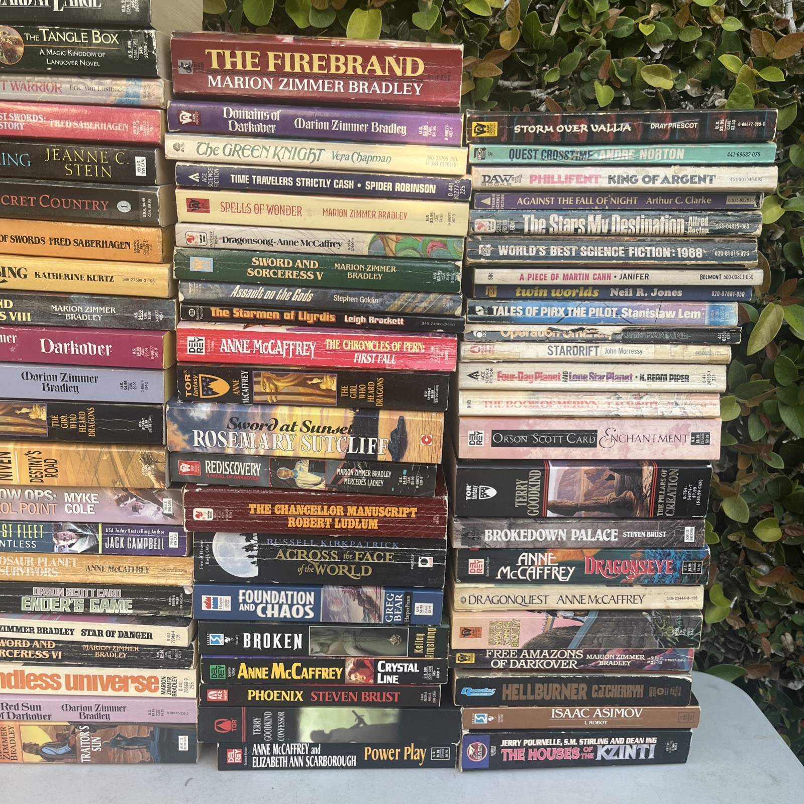 HUGE 122 BOOK LOT Vintage/Modern Mix Sci-Fi Fantasy Paperback Science Fiction