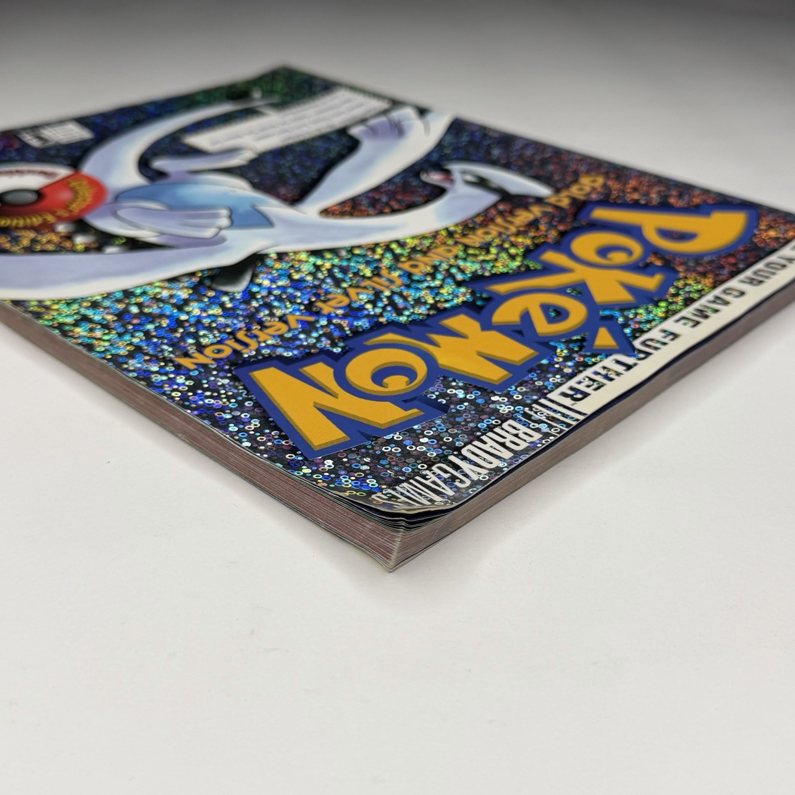 2000 Pokemon Gold and Silver Version Strategy Guide BradyGames Holographic Cover