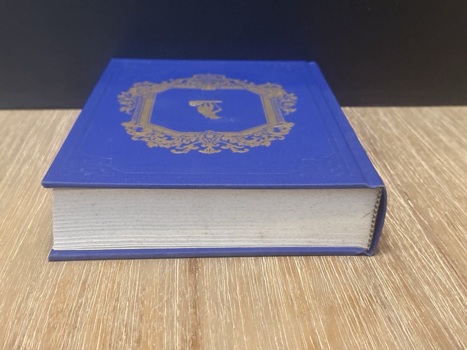 KNICKERBOCKER’S HISTORY OF NEW YORK by Washington Irving 1981 Hardcover/DJ