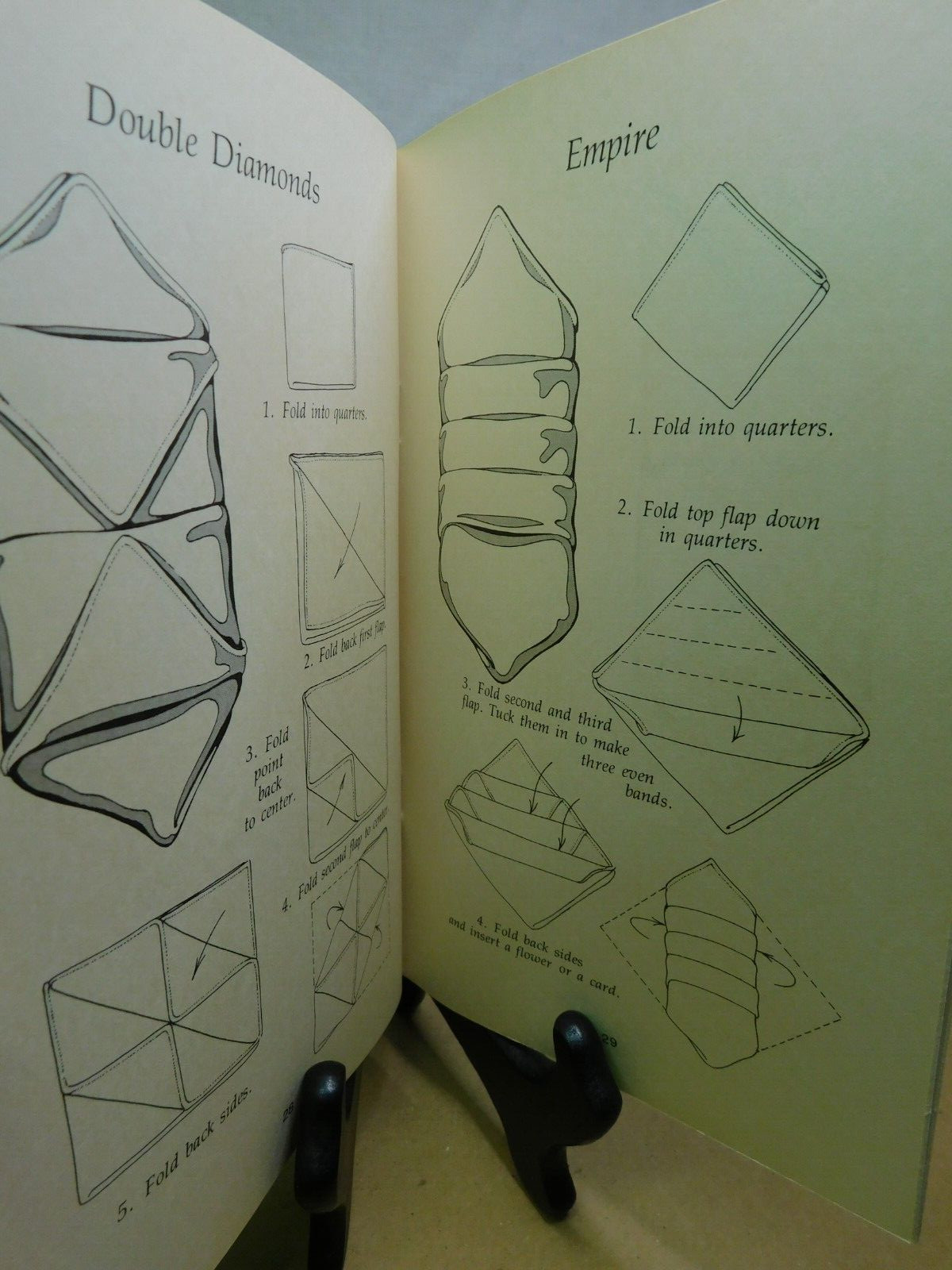 Vintage Napkin Folding Booklet Irena Chalmers Potpourri Press 1978