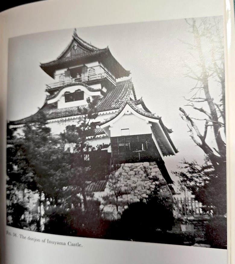 Castles in Japan – Morton S Schmorleitz – 1974 – 1st Printing – Very Good Cond