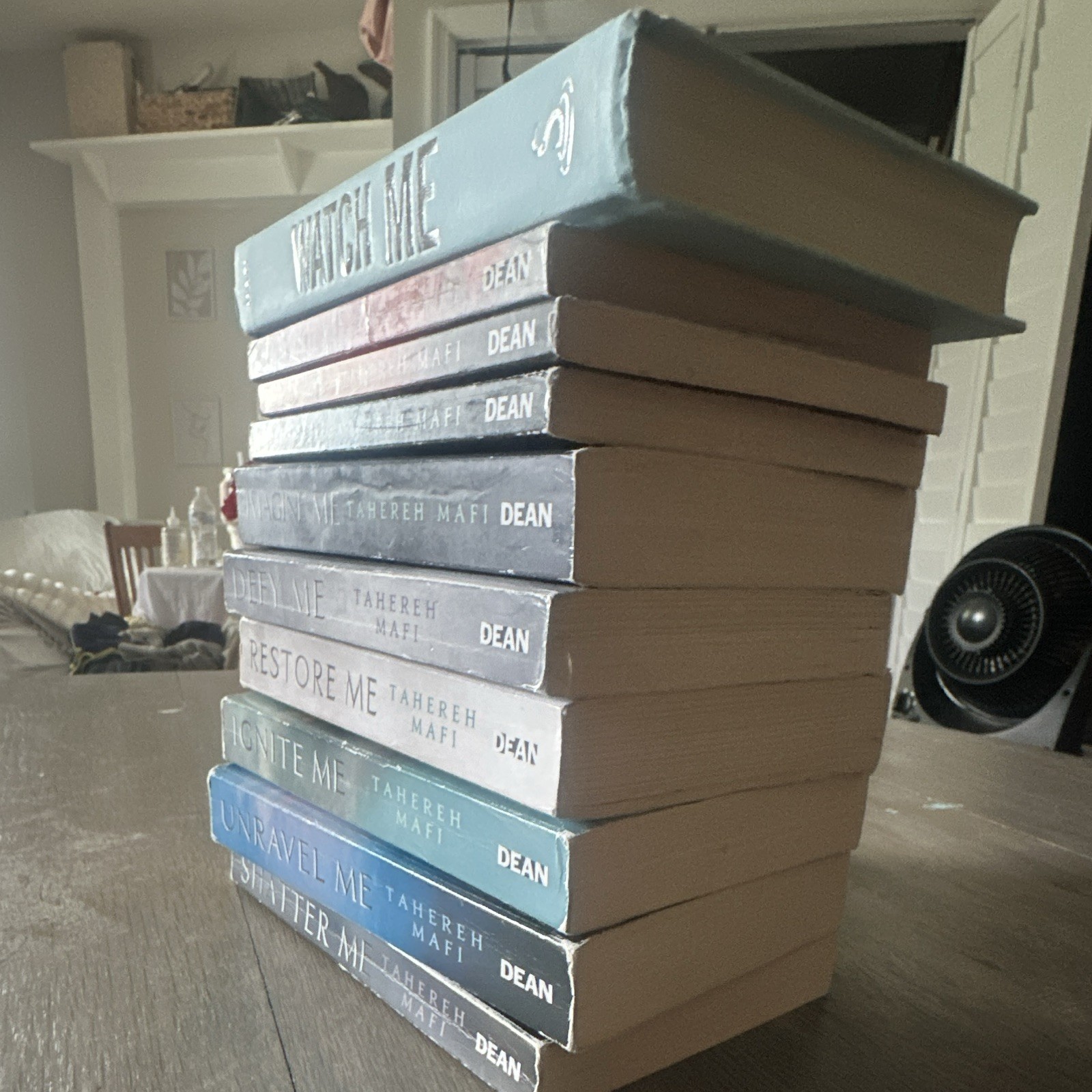 full shatter me series including special edition and novellas