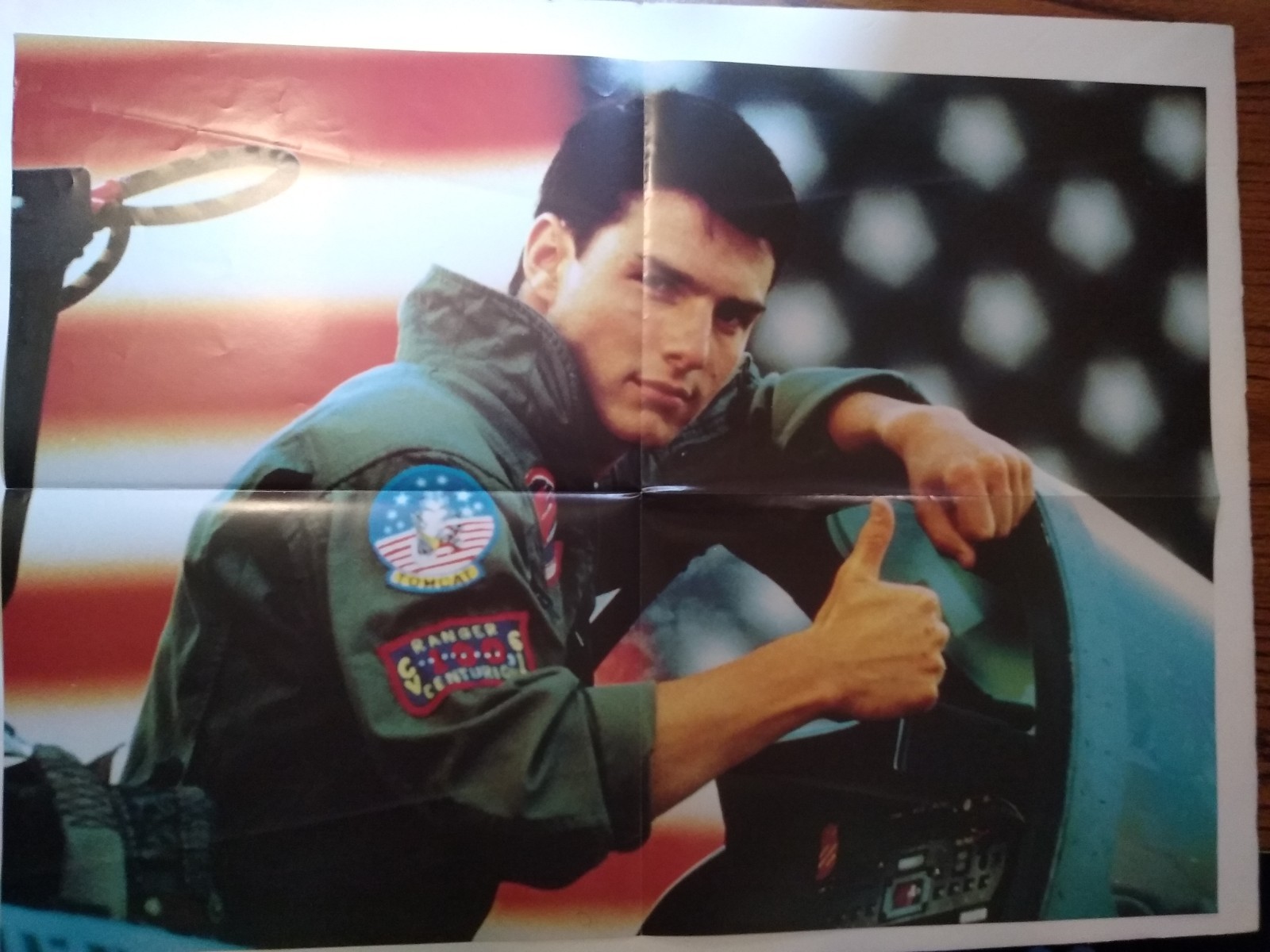 TOM CRUISE | Illustrated Biography and Filmography Book With Poster VINTAGE