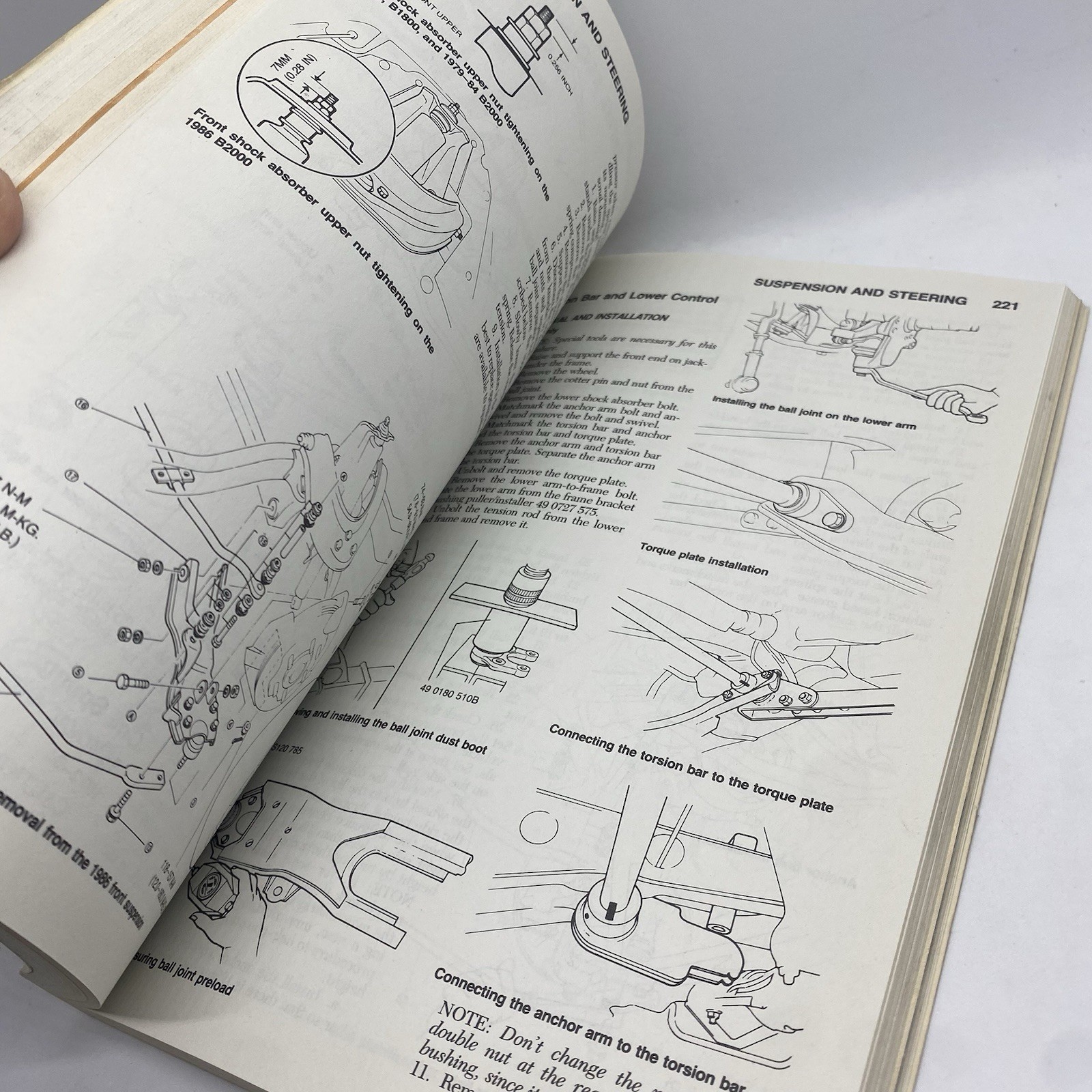 Chilton Mazda Pick-Up 1971-86 Chilton’s Automotives Editorial Book Company