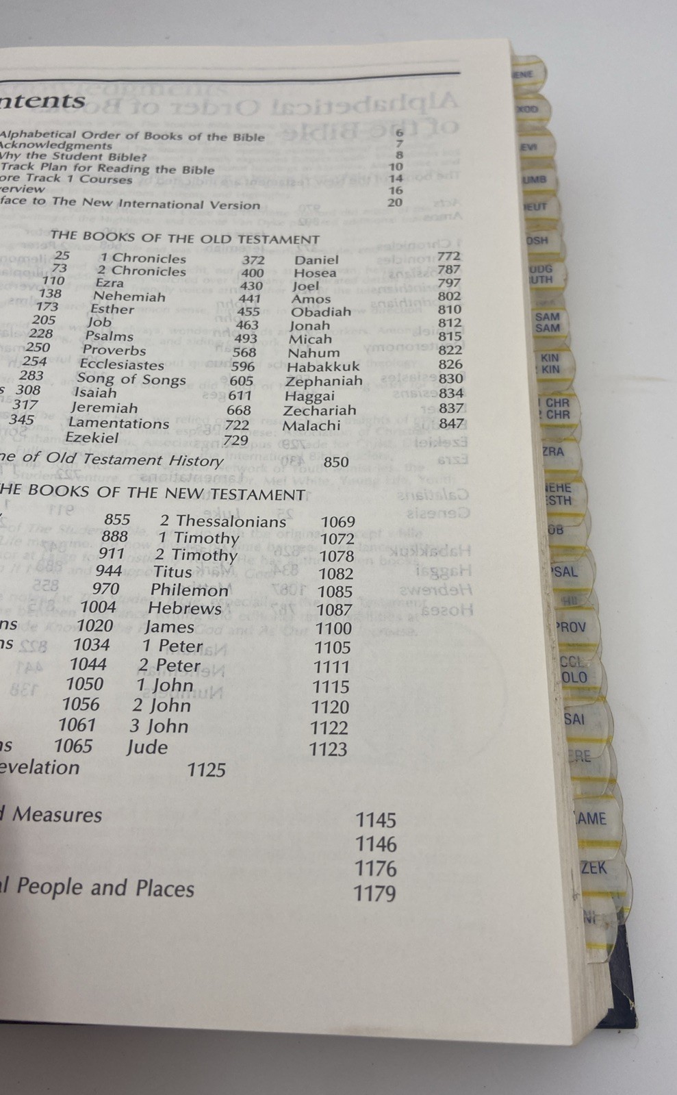 The New Student Bible Expanded and Updated New International Version Hardcover