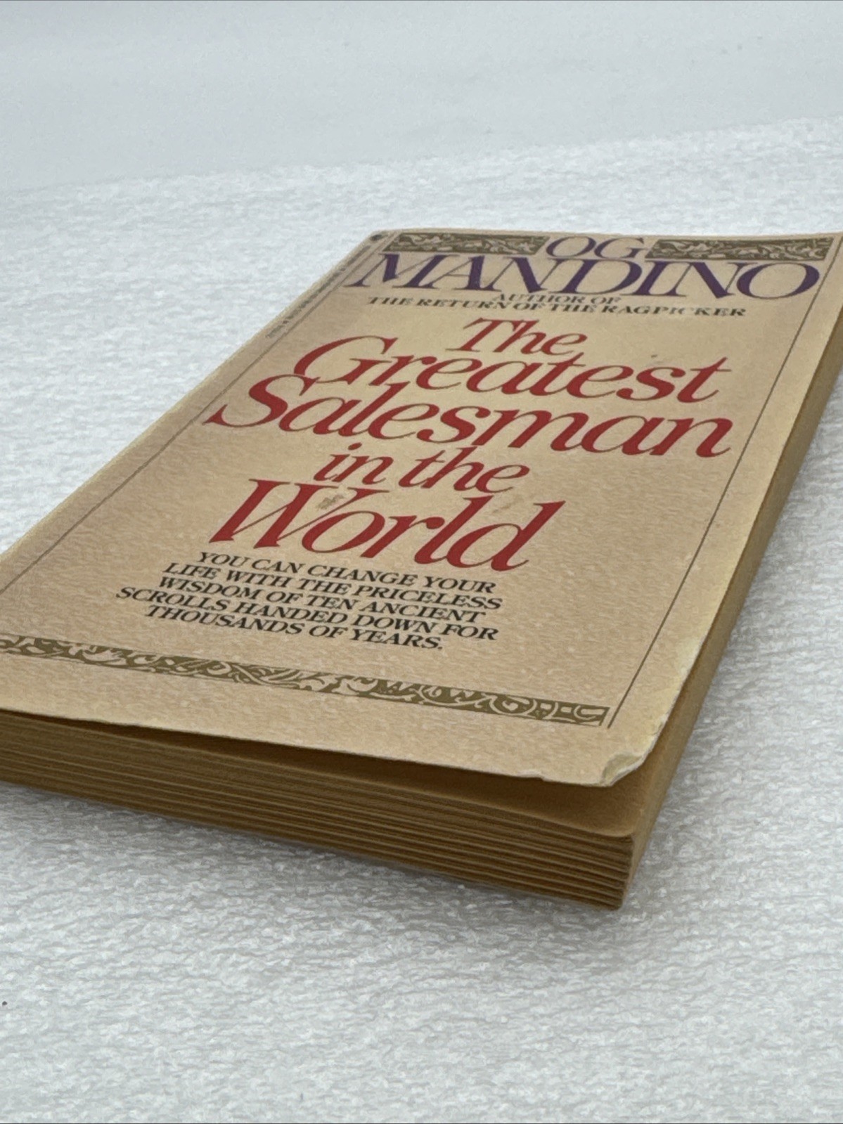 The Greatest Salesman in the World, Paperback 1985 OG Mandino 111 Pages