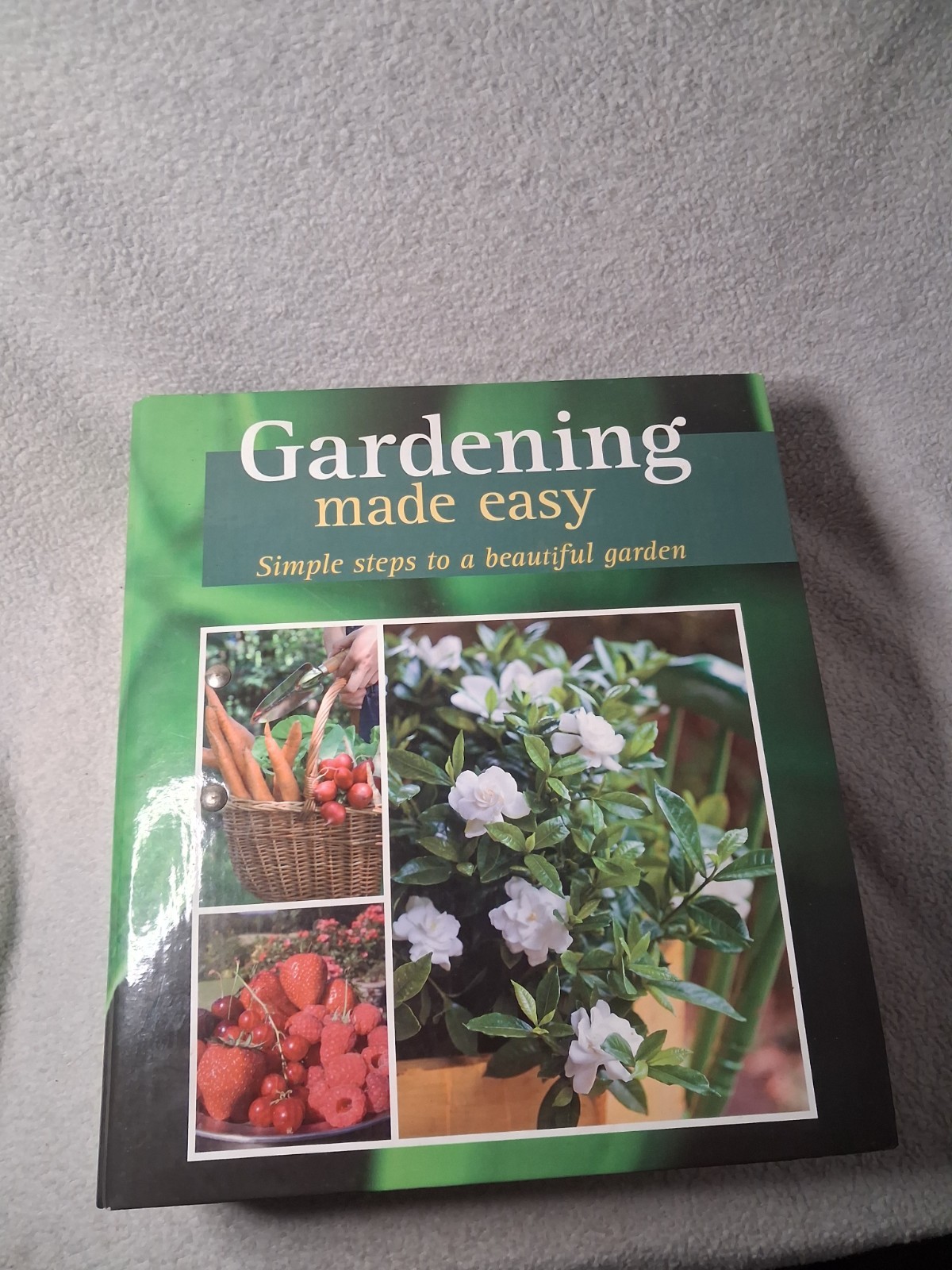 Gardening Made Easy binder, which is part of a part-works series 3-folder set.