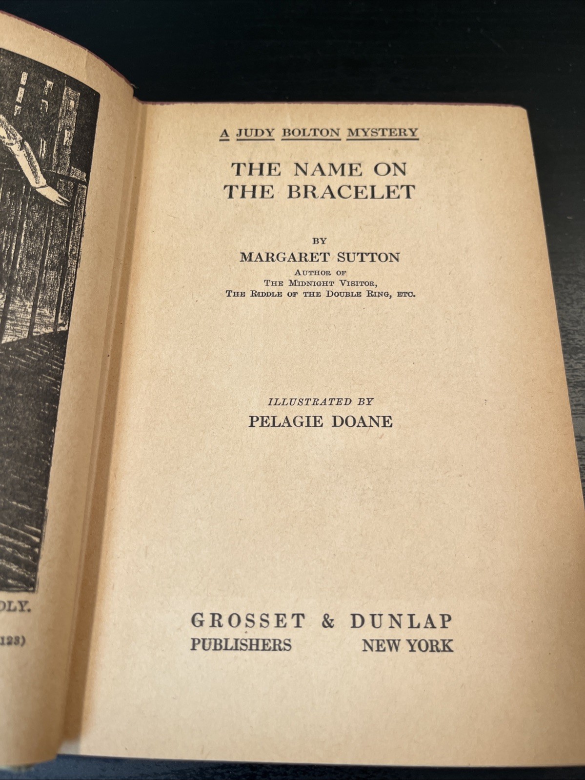 The Name On The Bracelet-A Judy Bolton Mystery -Margaret Sutton 1939