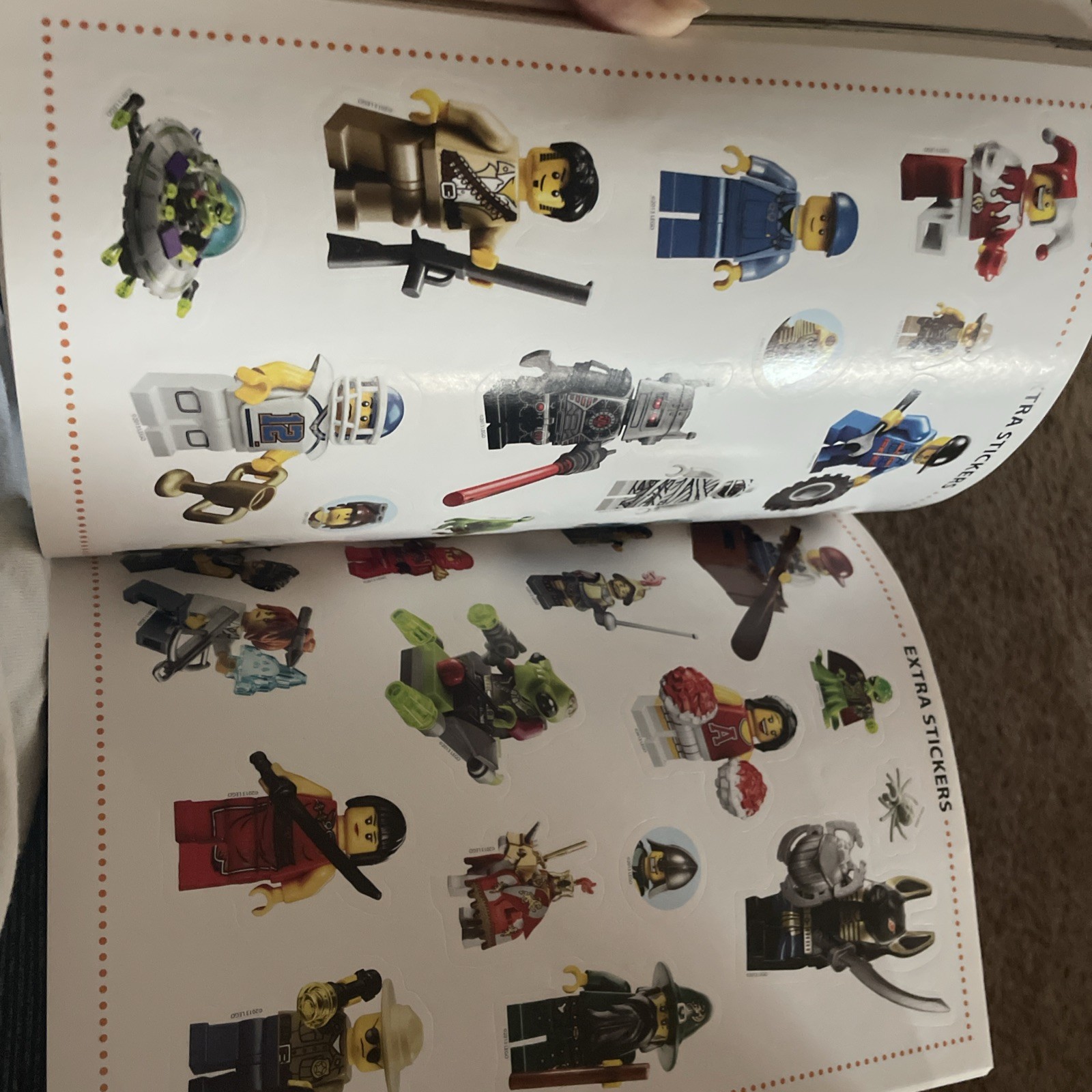 Ultimate Sticker Collection: Amazing LEGO® Minifigure: More Than 1,000 Reusable