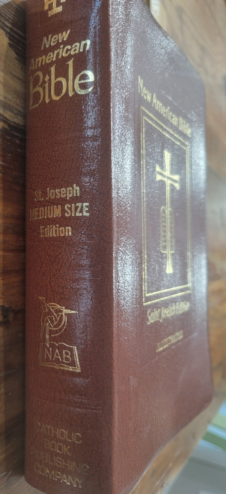 New American Bible NAB St Joseph Medium Size Edition 1992 Catholic Book Publish