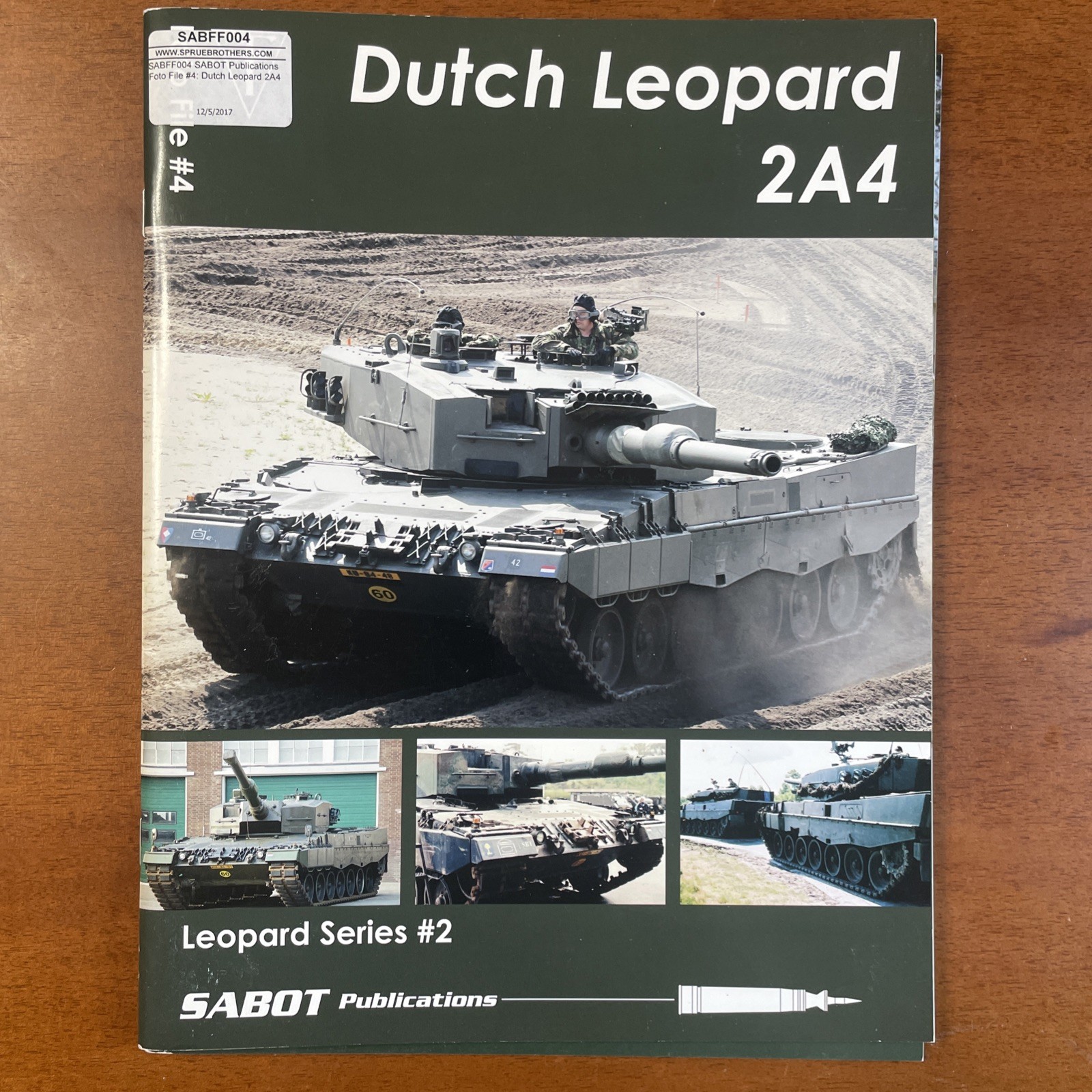 Dutch Leopard 2A4: Foto File – VP SABOT Publications No. WM004, SB , 46 Pages
