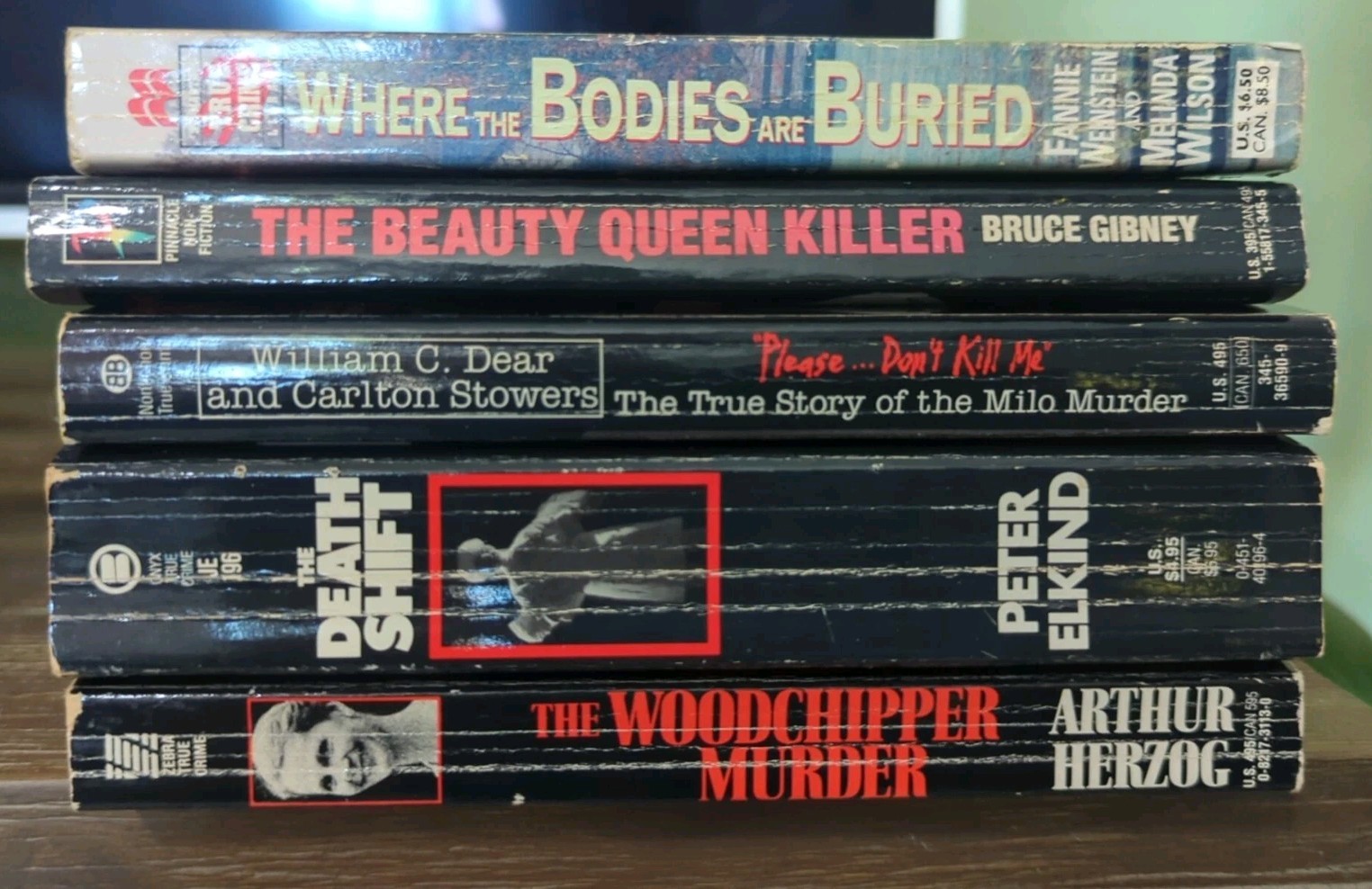 Serial Killers & Infamous Murders 5 book lot. Classic true crime paperbacks.