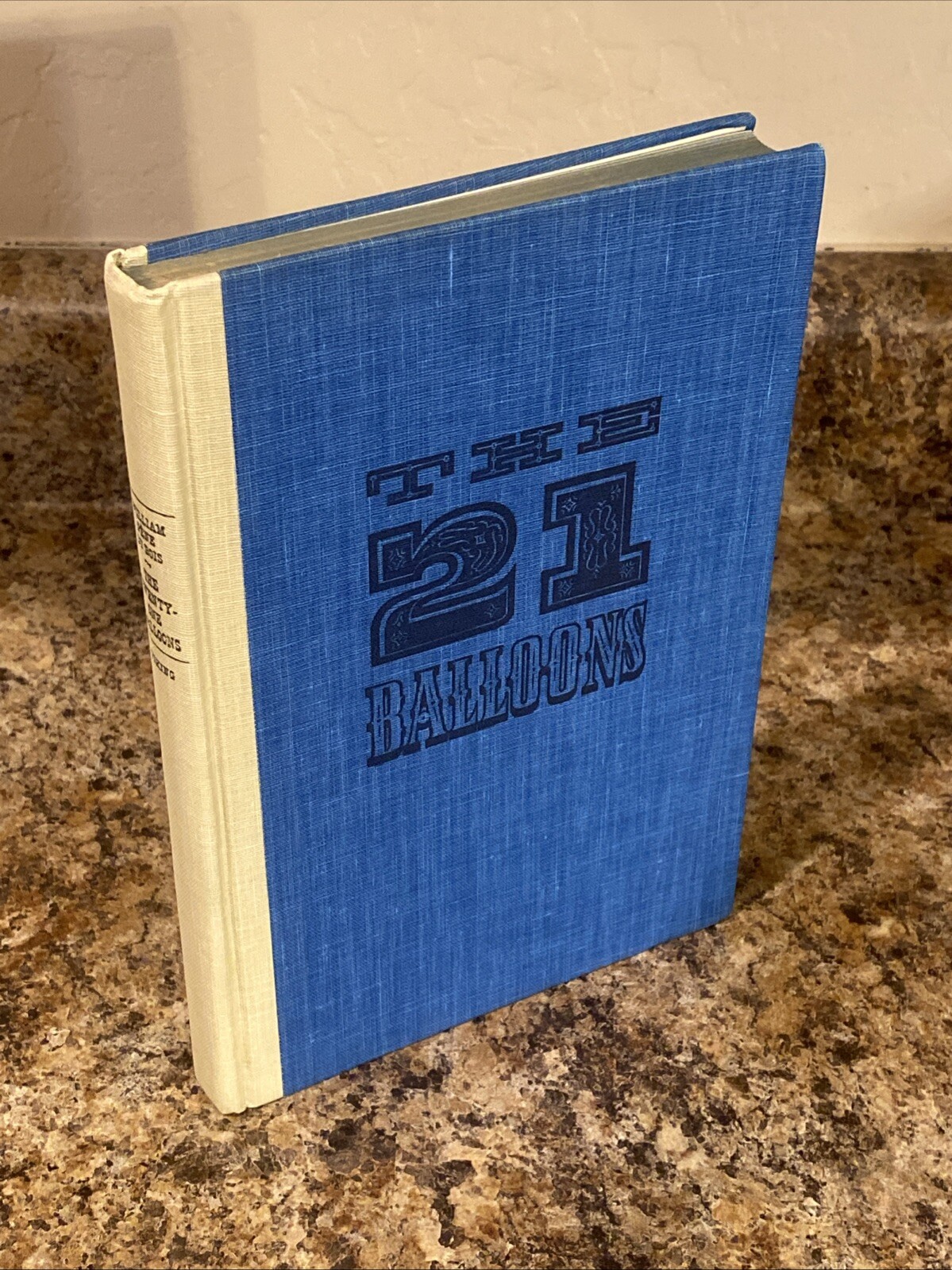 The 21 Balloons by William Pene du Bois – 10th Printing 1967 Very Good HC