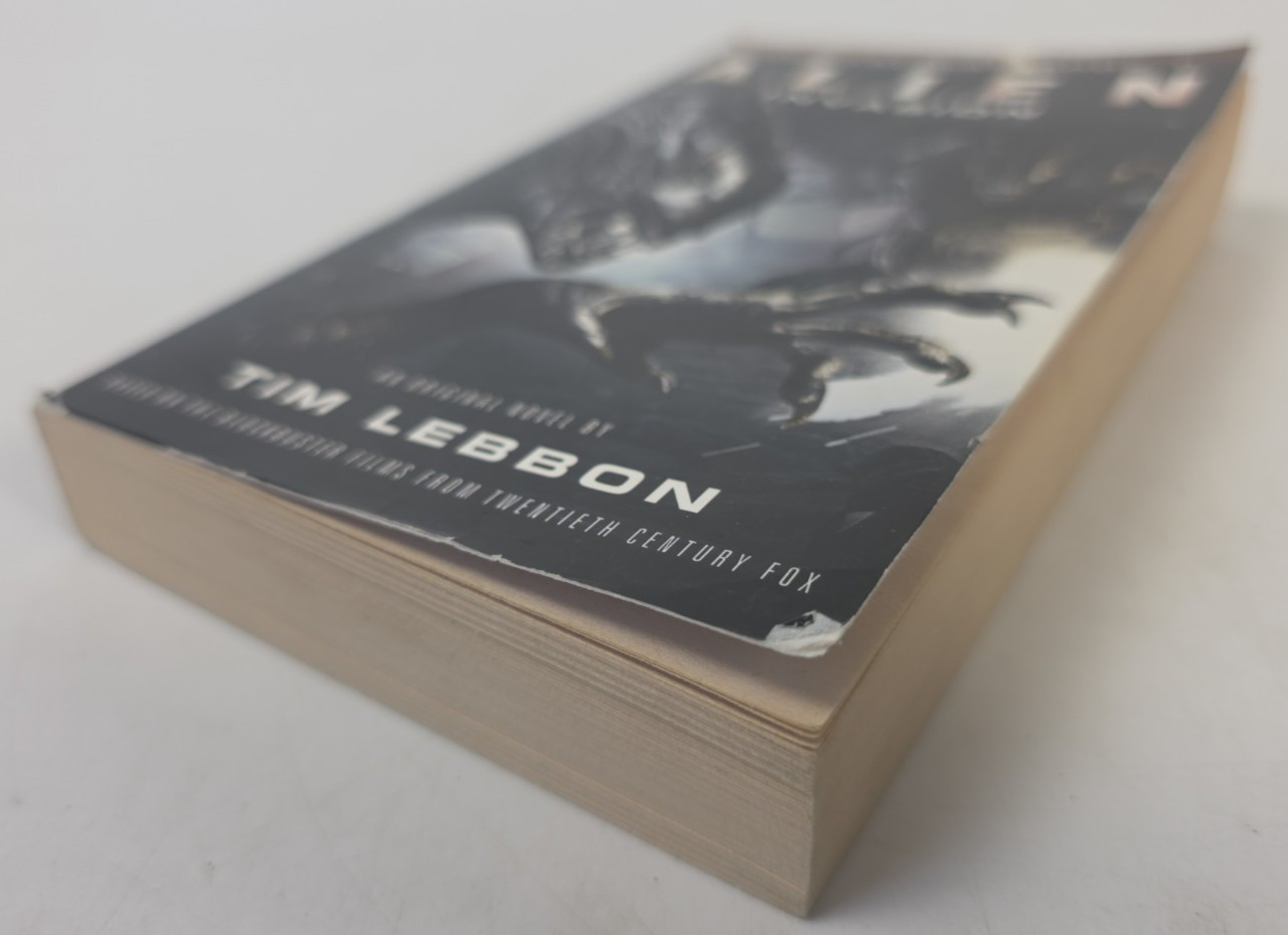 The Rage War 1-2: Predator Incursion & Alien Invasion by Tim Lebbon Titan Books