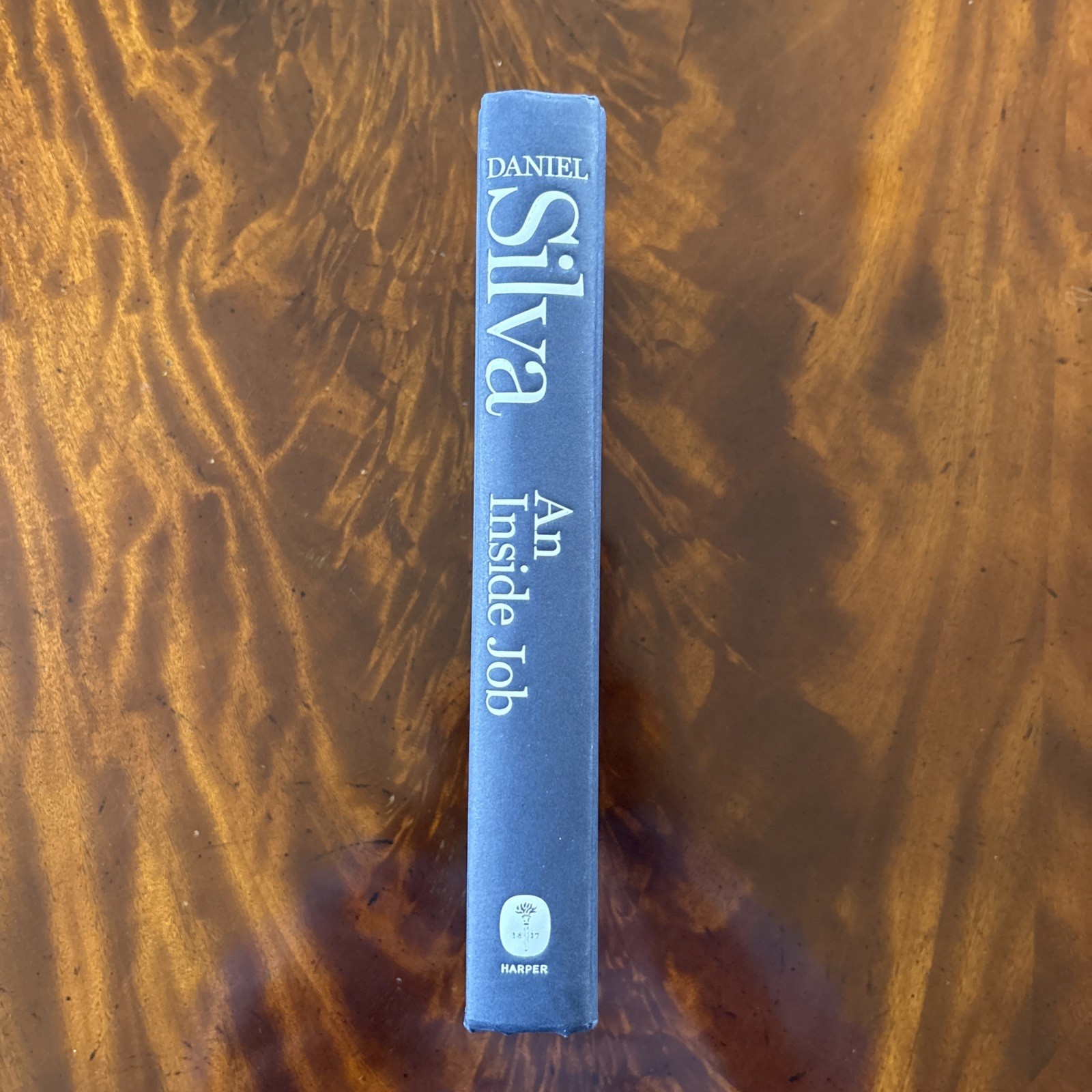 An Inside Job: A Gabriel Allon Spy Thriller of Leonardo da Vinci and Vatican…